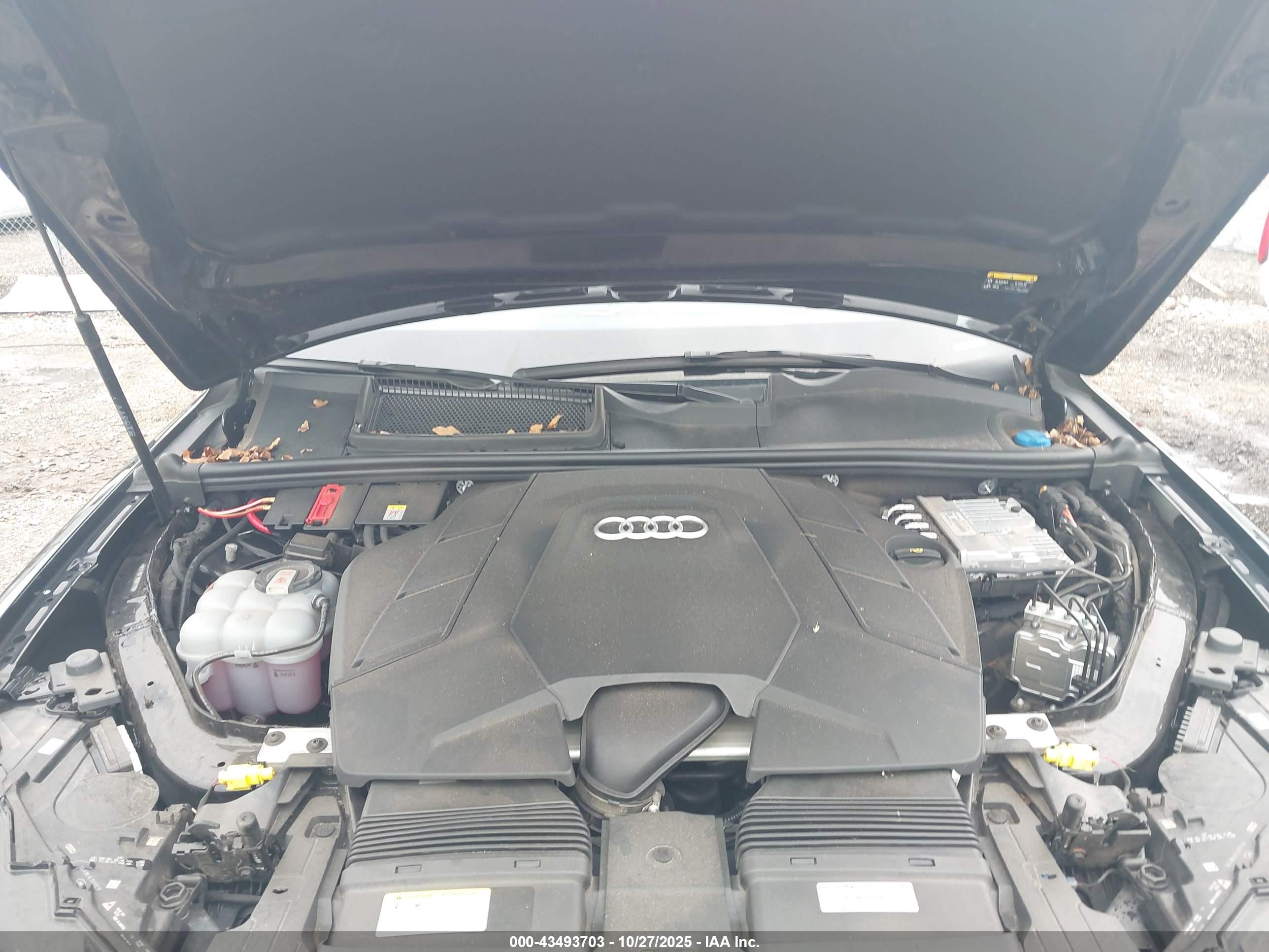 AUDI Q7 image 10