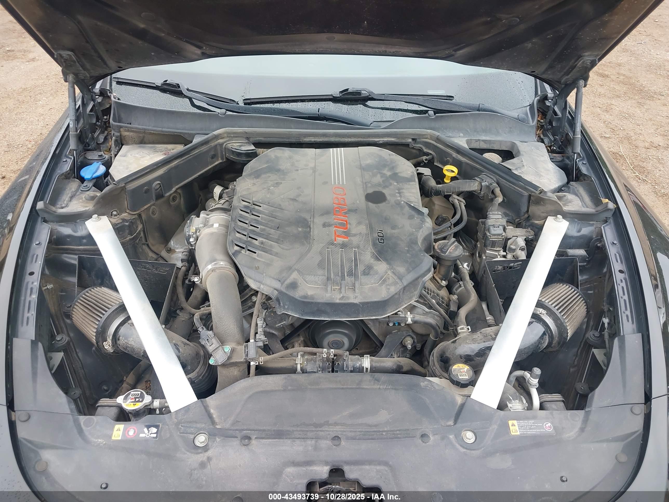 KIA STINGER image 10