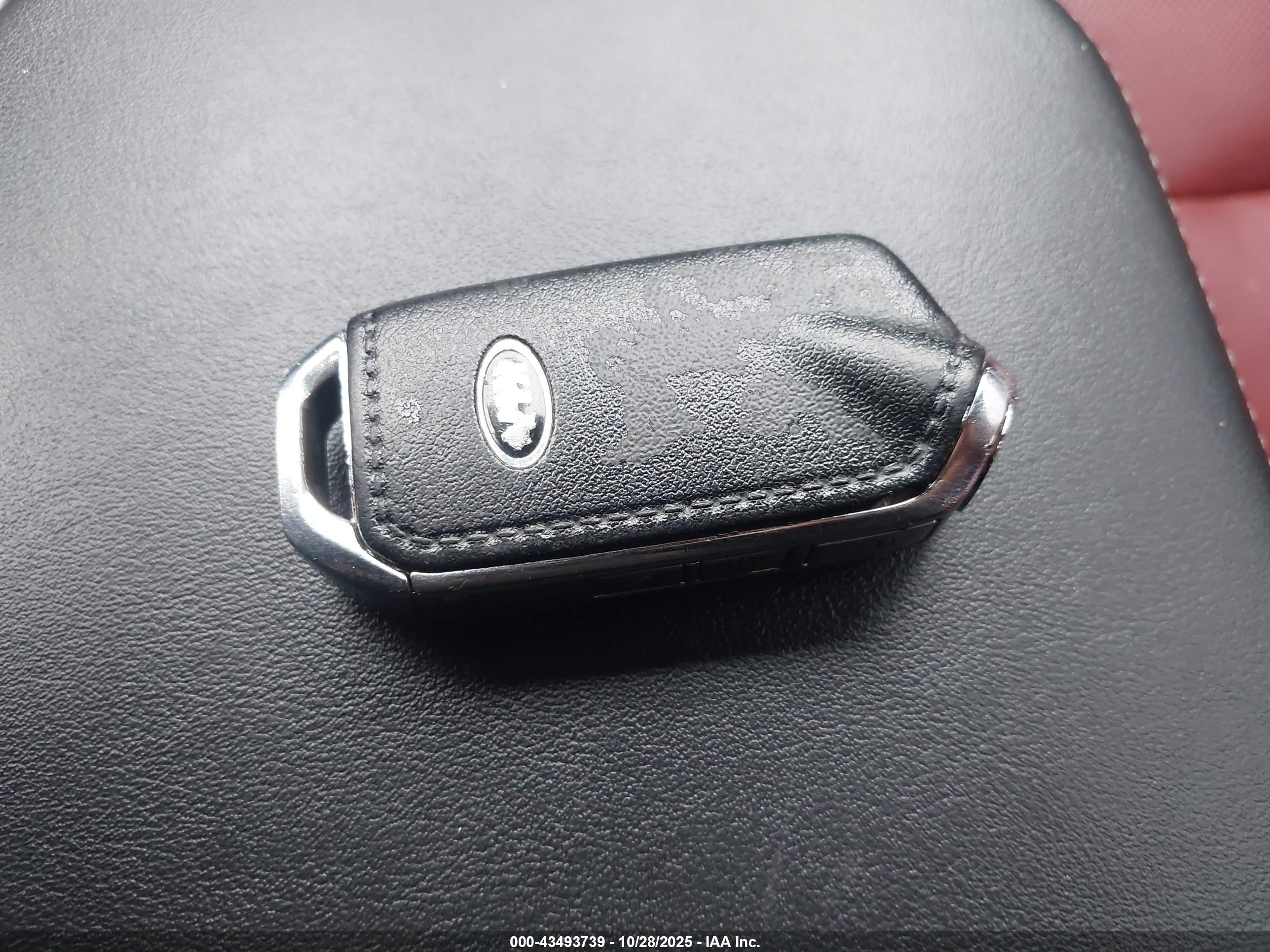 KIA STINGER image 11