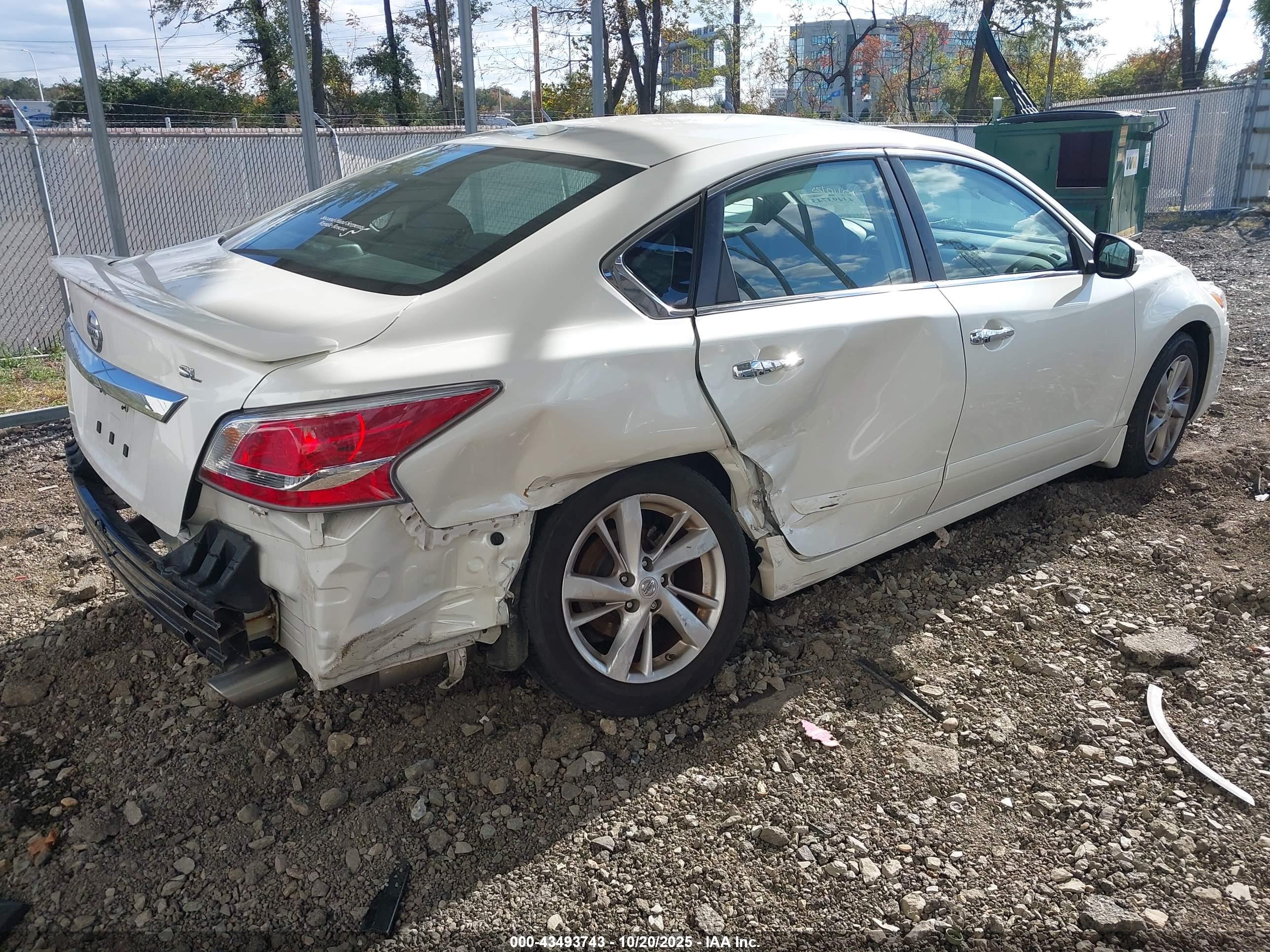 NISSAN ALTIMA image 4