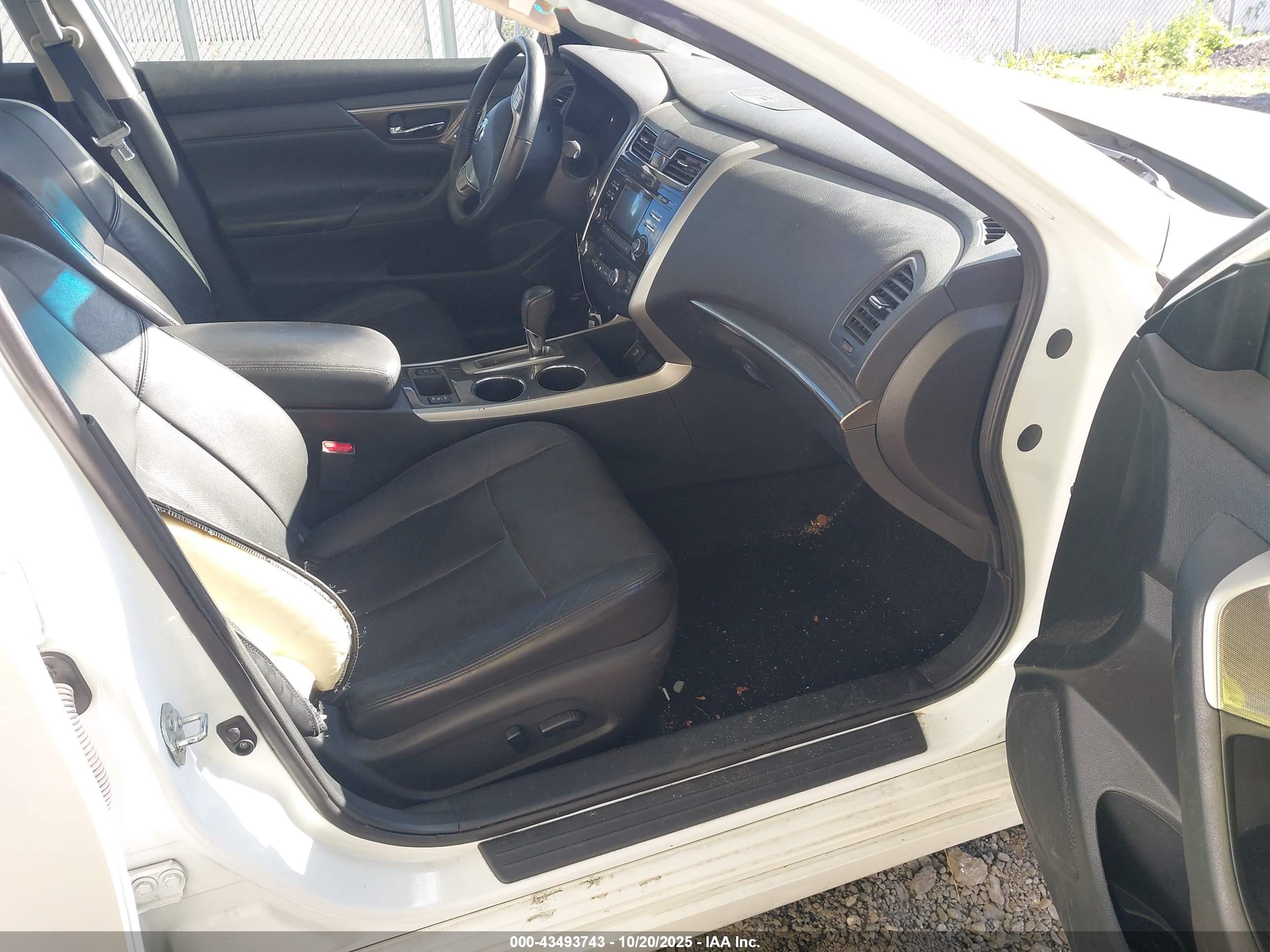 NISSAN ALTIMA image 5