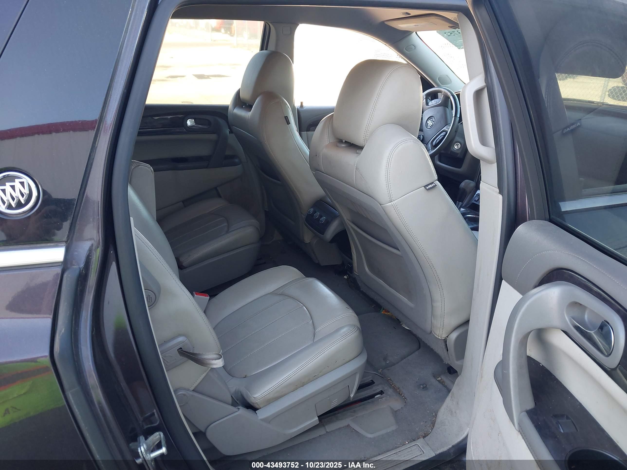 BUICK ENCLAVE image 8