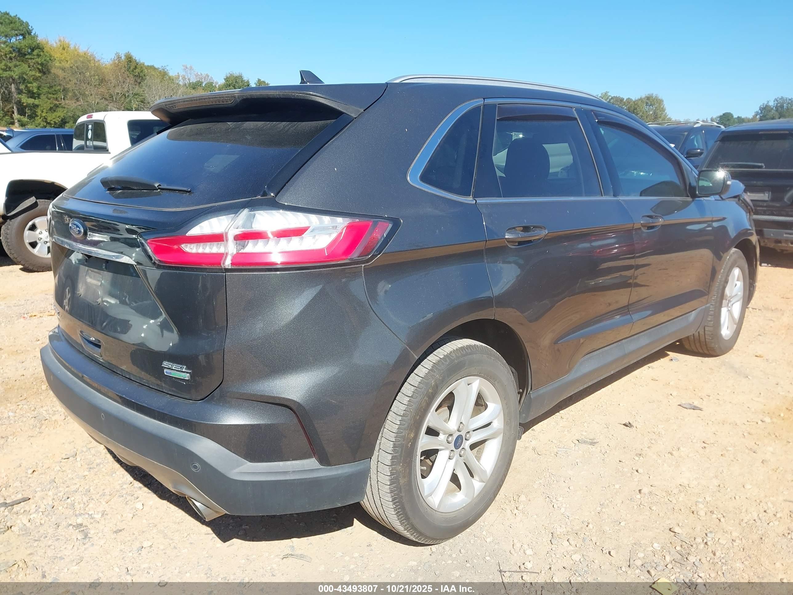 FORD EDGE image 4