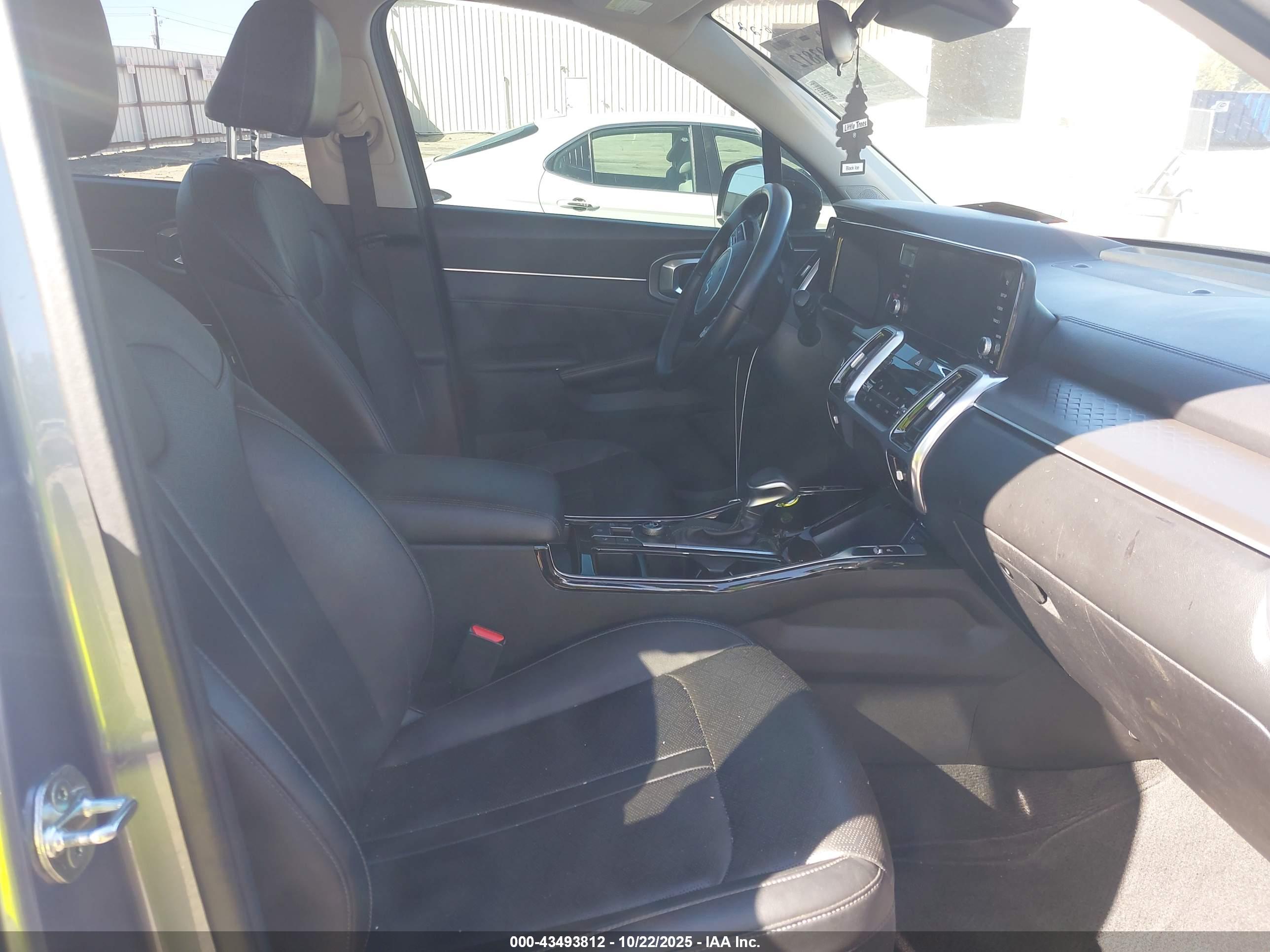 KIA SORENTO image 5
