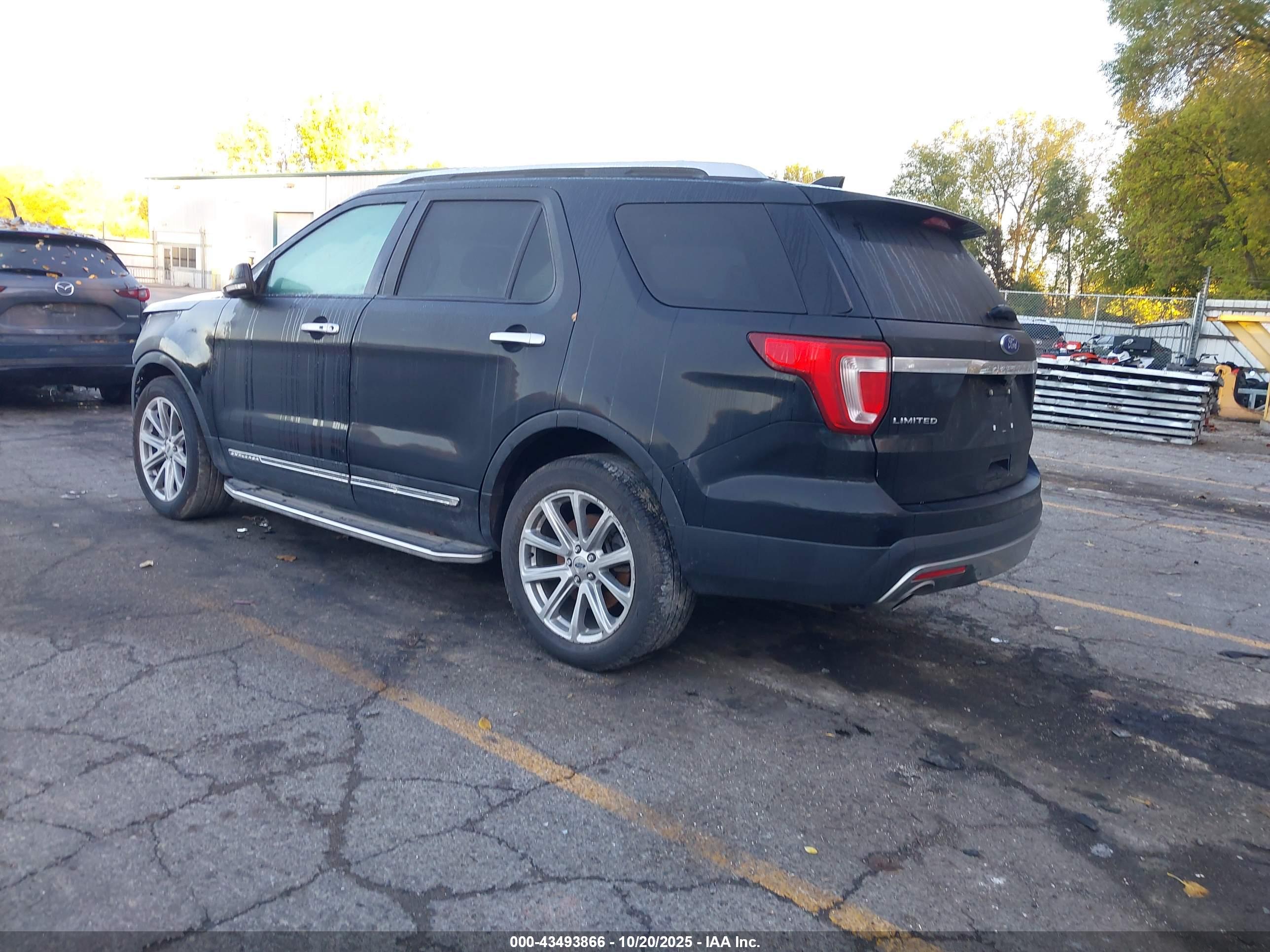 FORD EXPLORER image 3