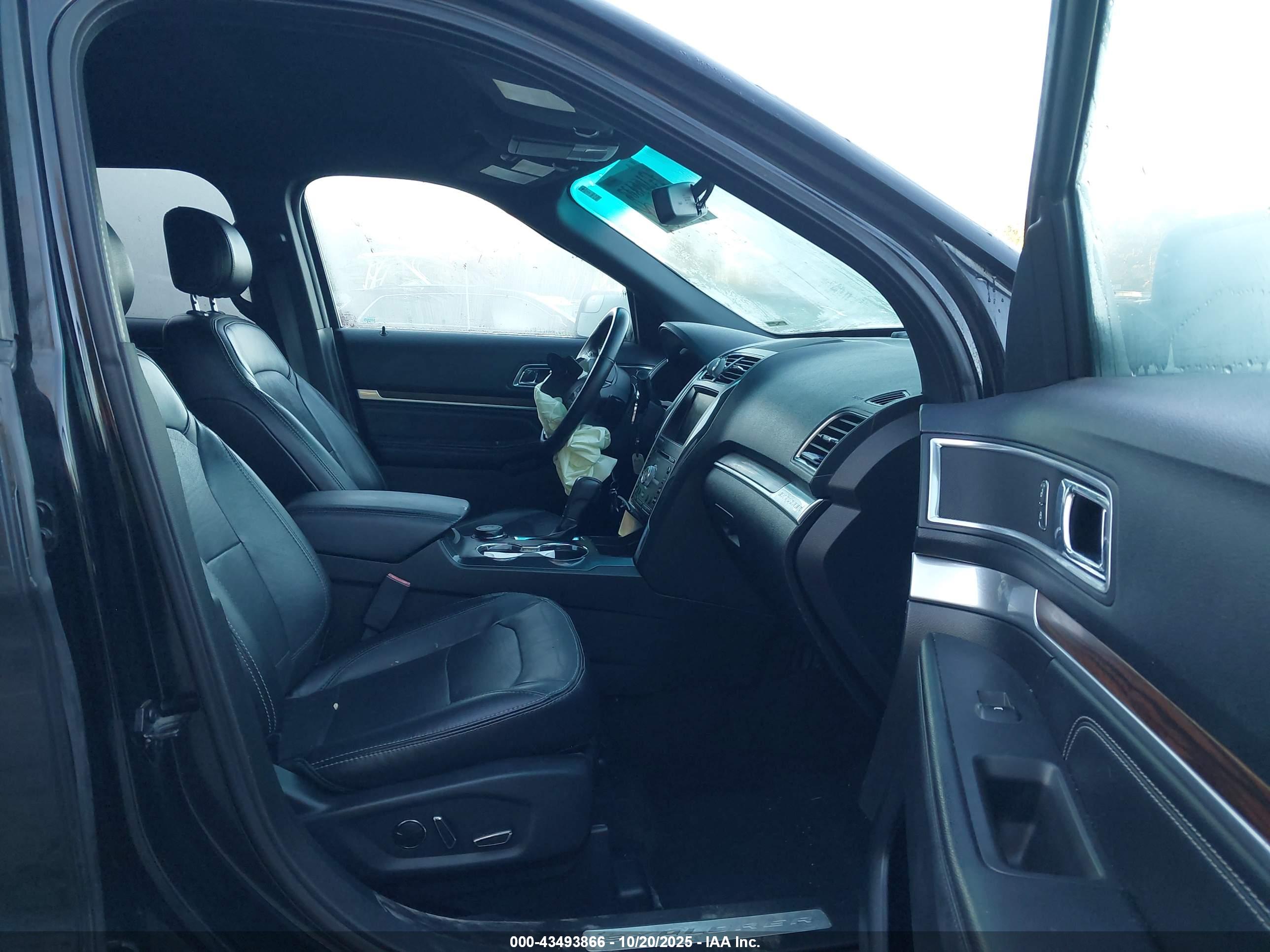 FORD EXPLORER image 5