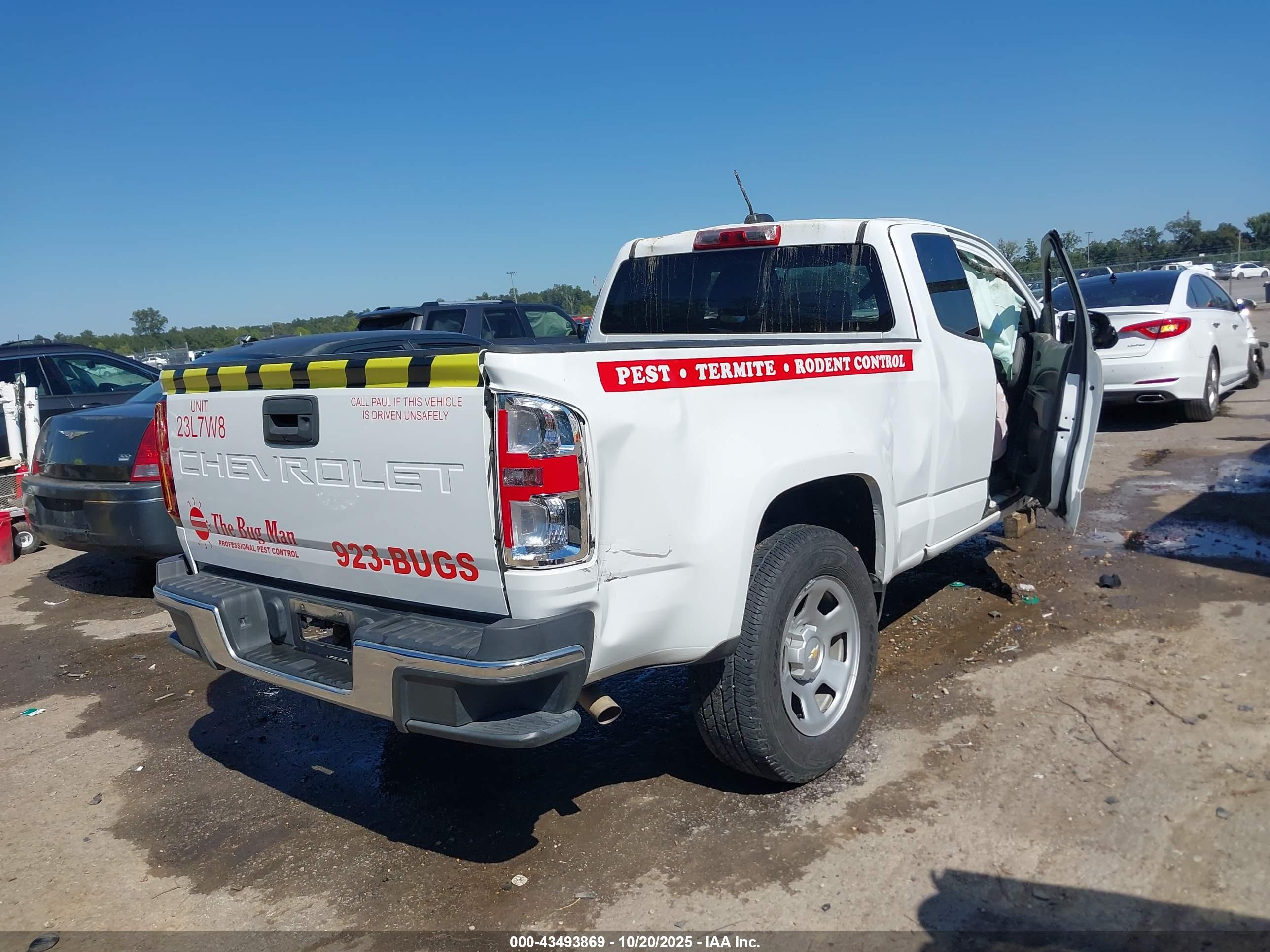 CHEVROLET COLORADO image 4