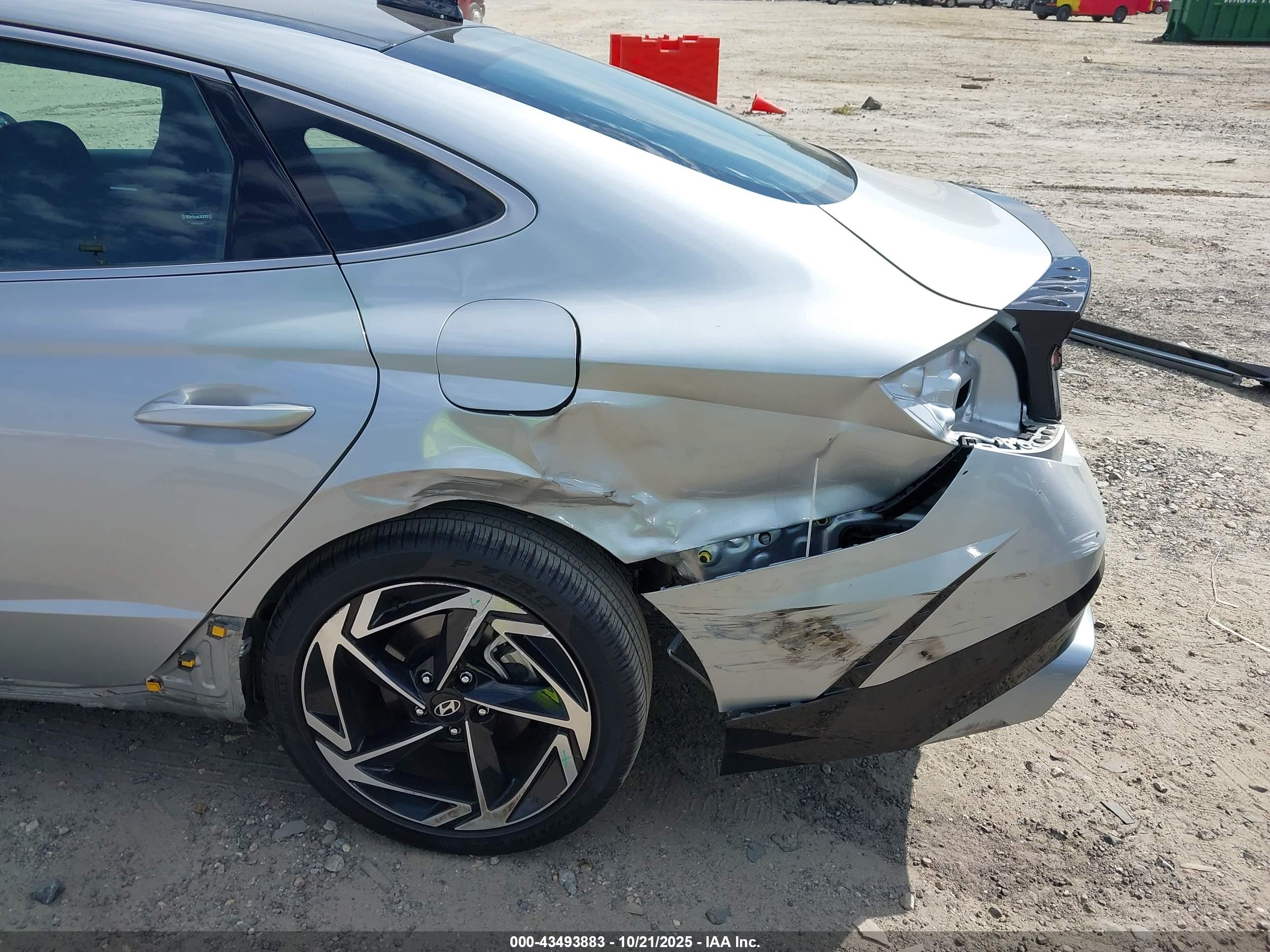 HYUNDAI SONATA image 6