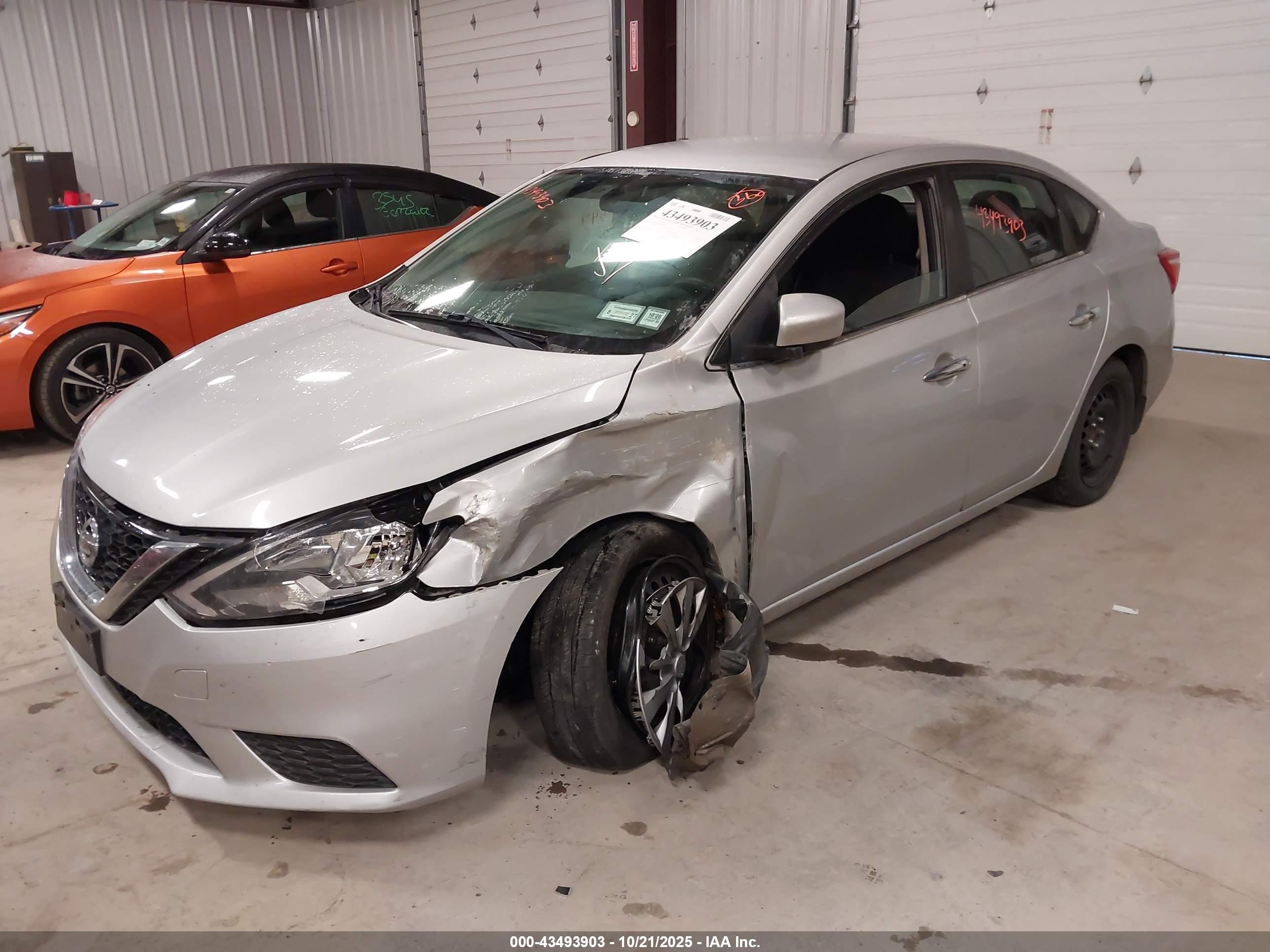 NISSAN SENTRA image 2