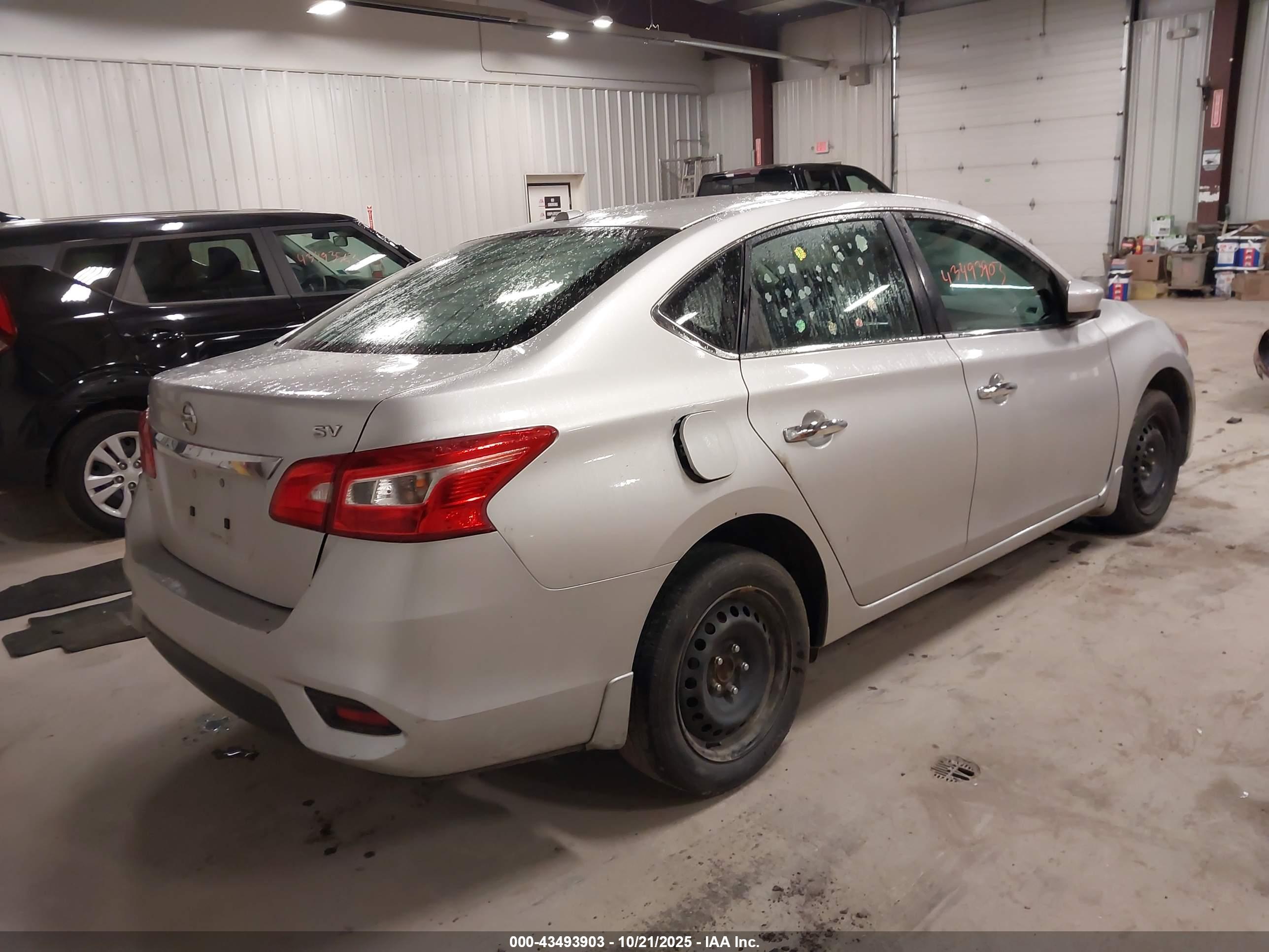 NISSAN SENTRA image 4