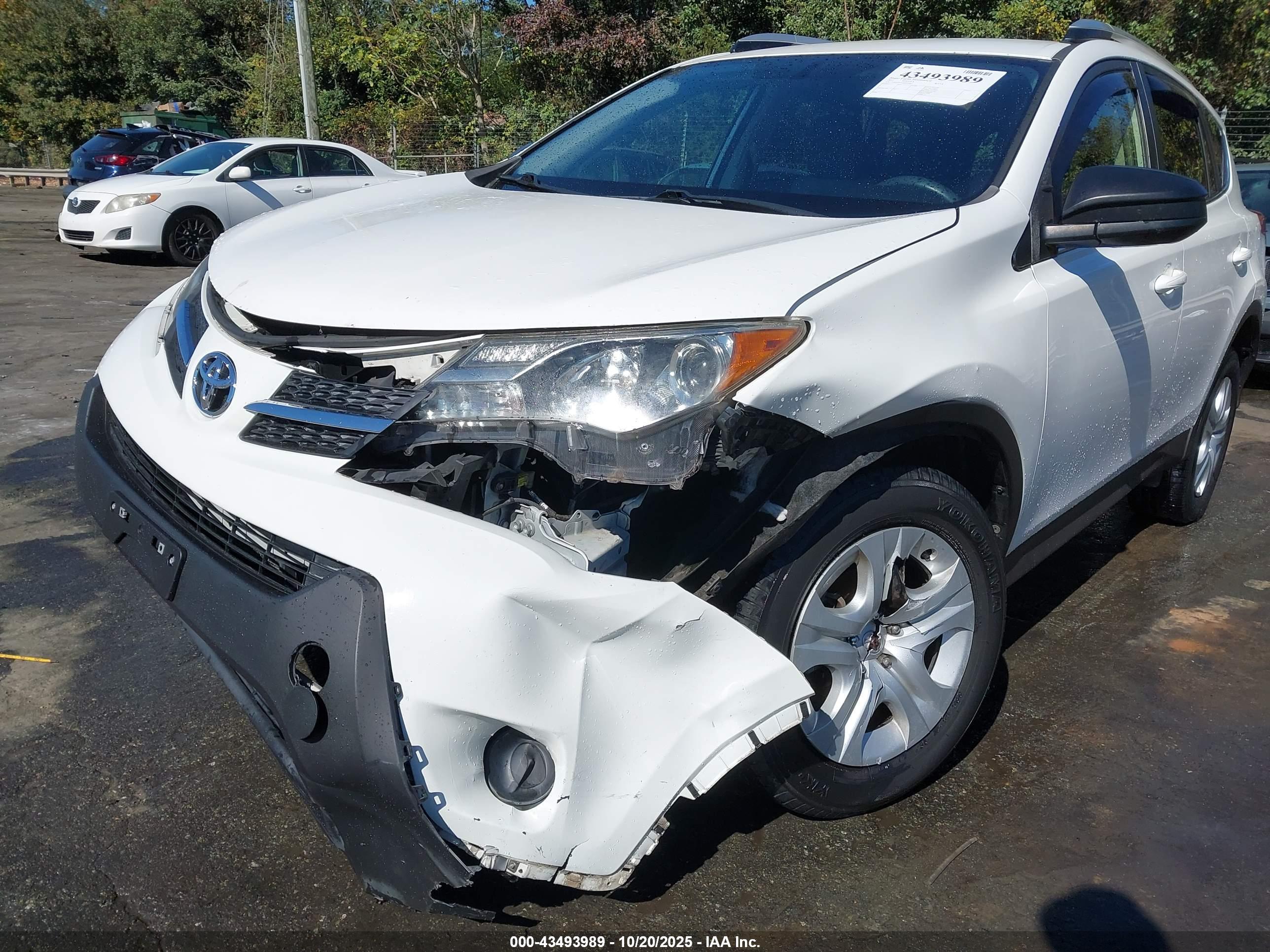 TOYOTA RAV4 image 6