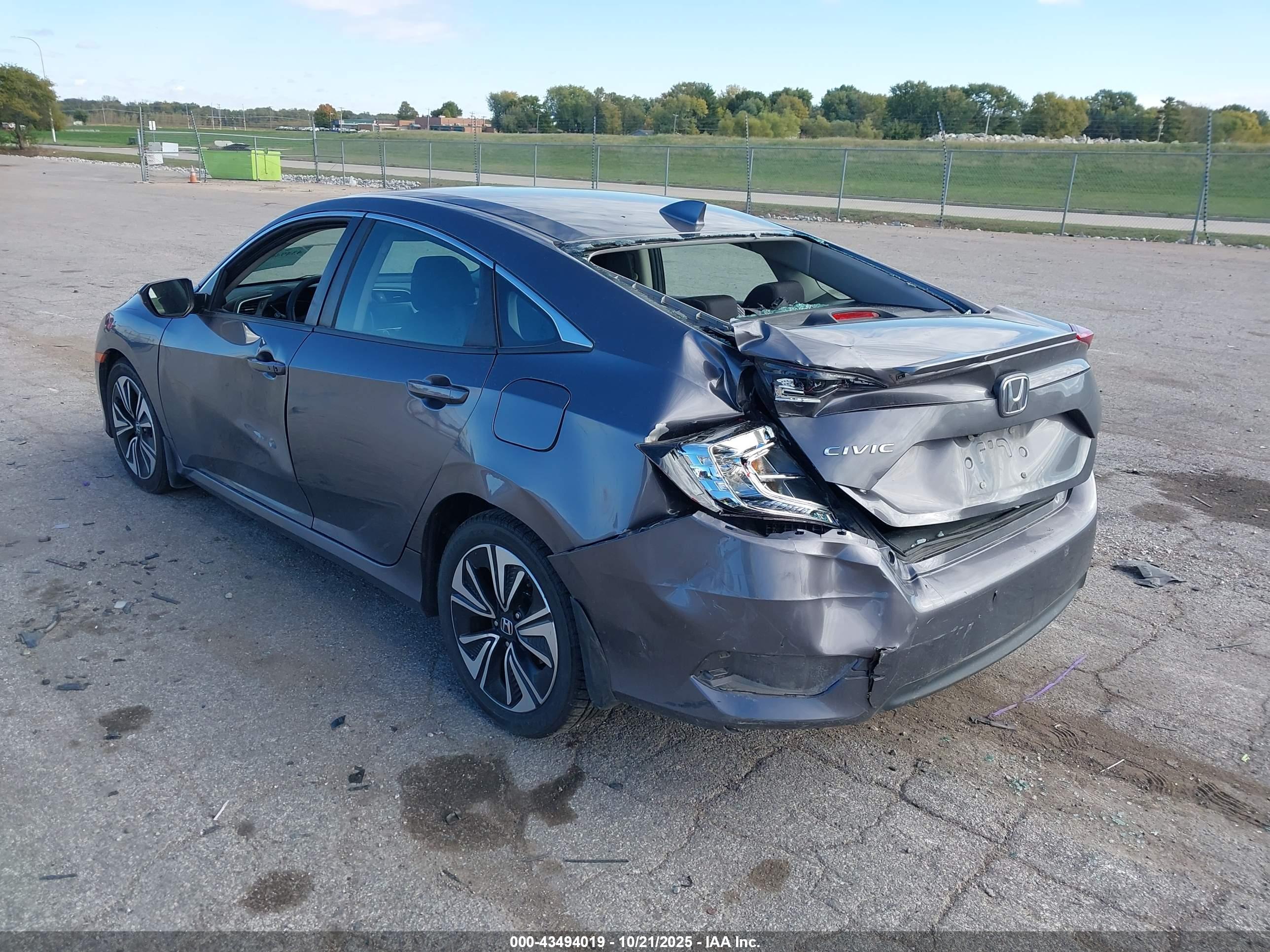 HONDA CIVIC image 3