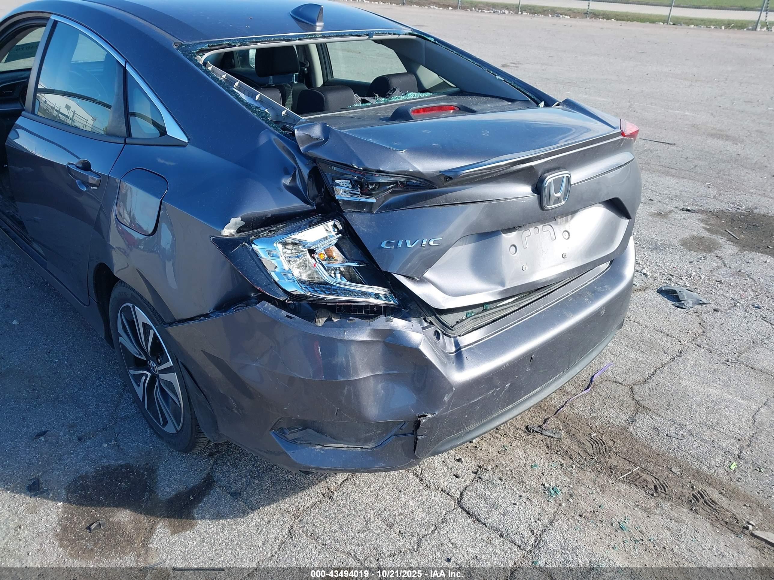 HONDA CIVIC image 6