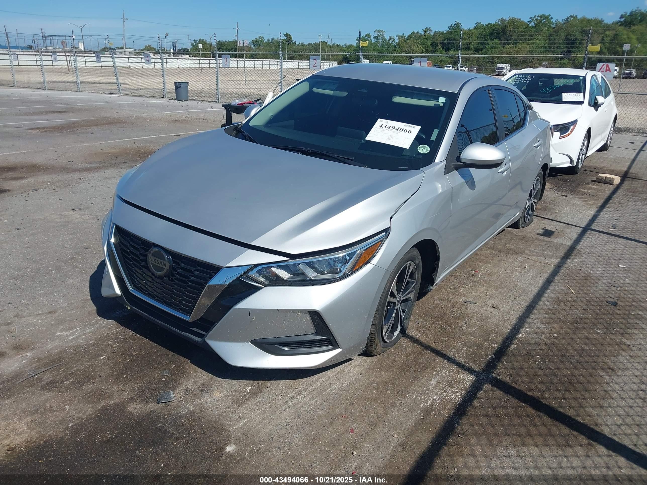 NISSAN SENTRA image 2