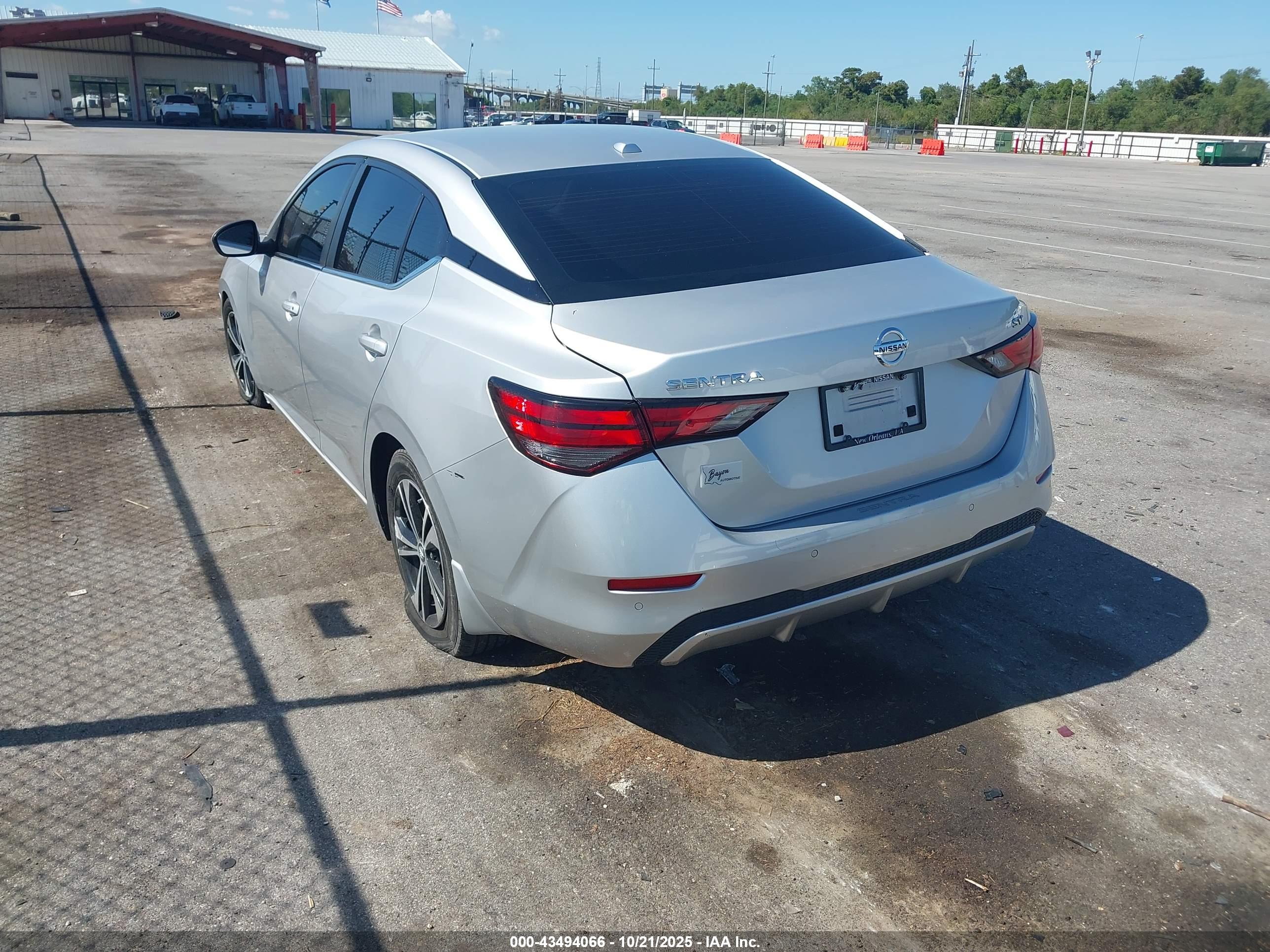 NISSAN SENTRA image 3