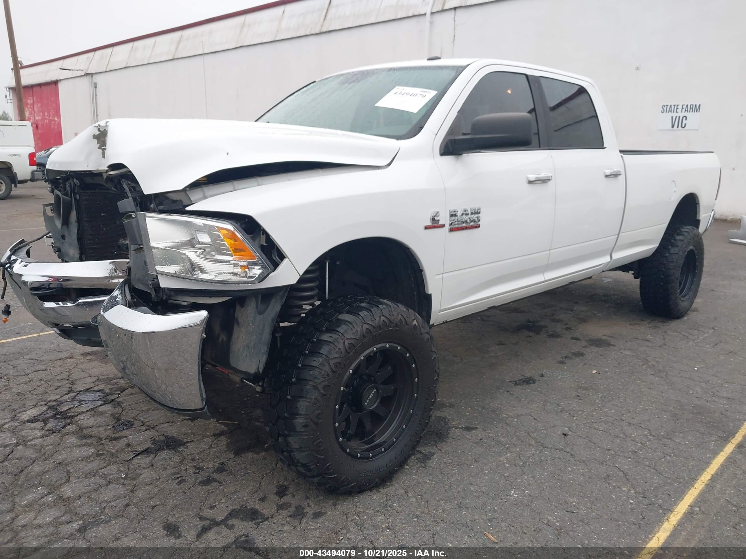 RAM 2500 image 2