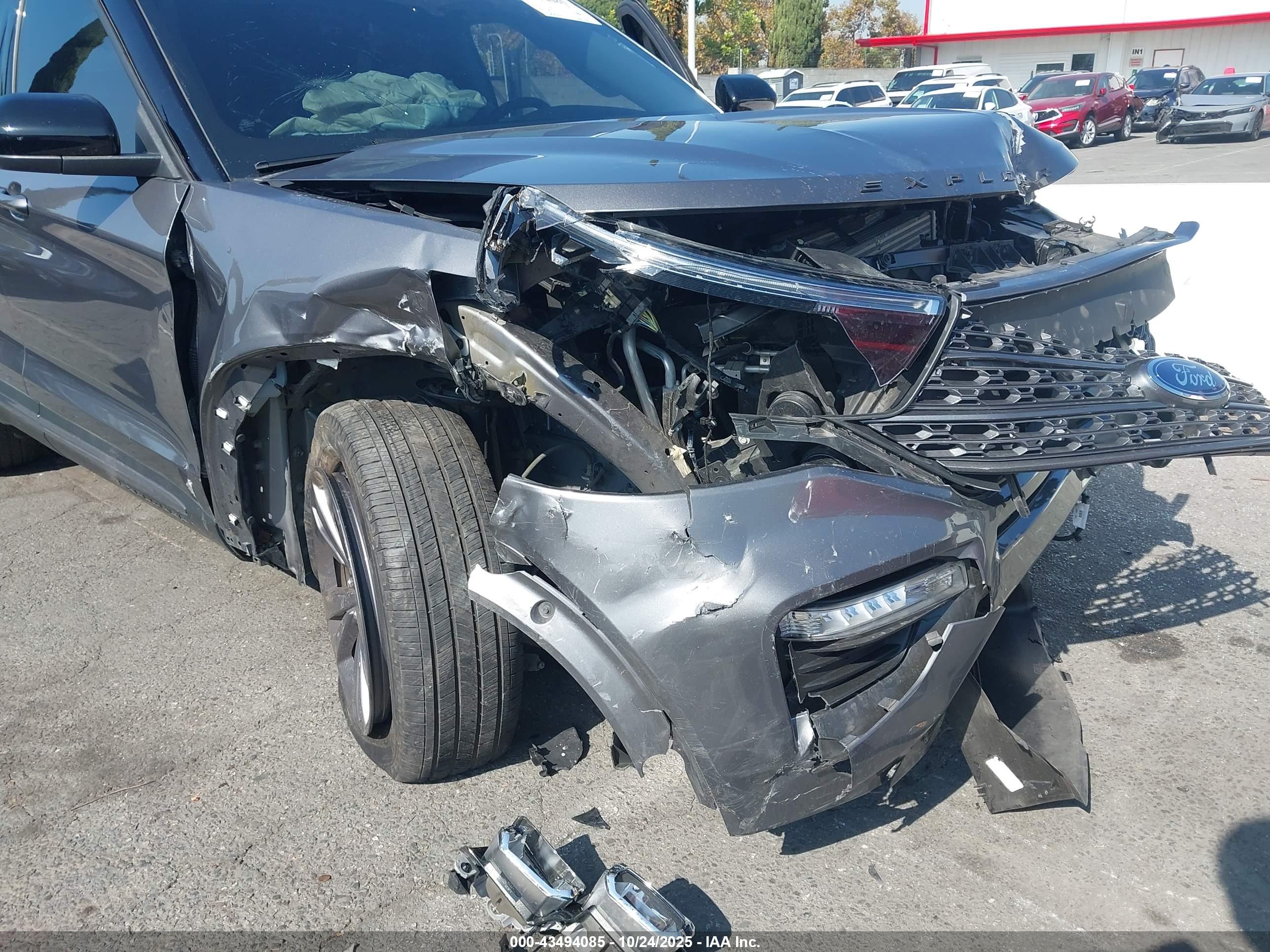 FORD EXPLORER image 6
