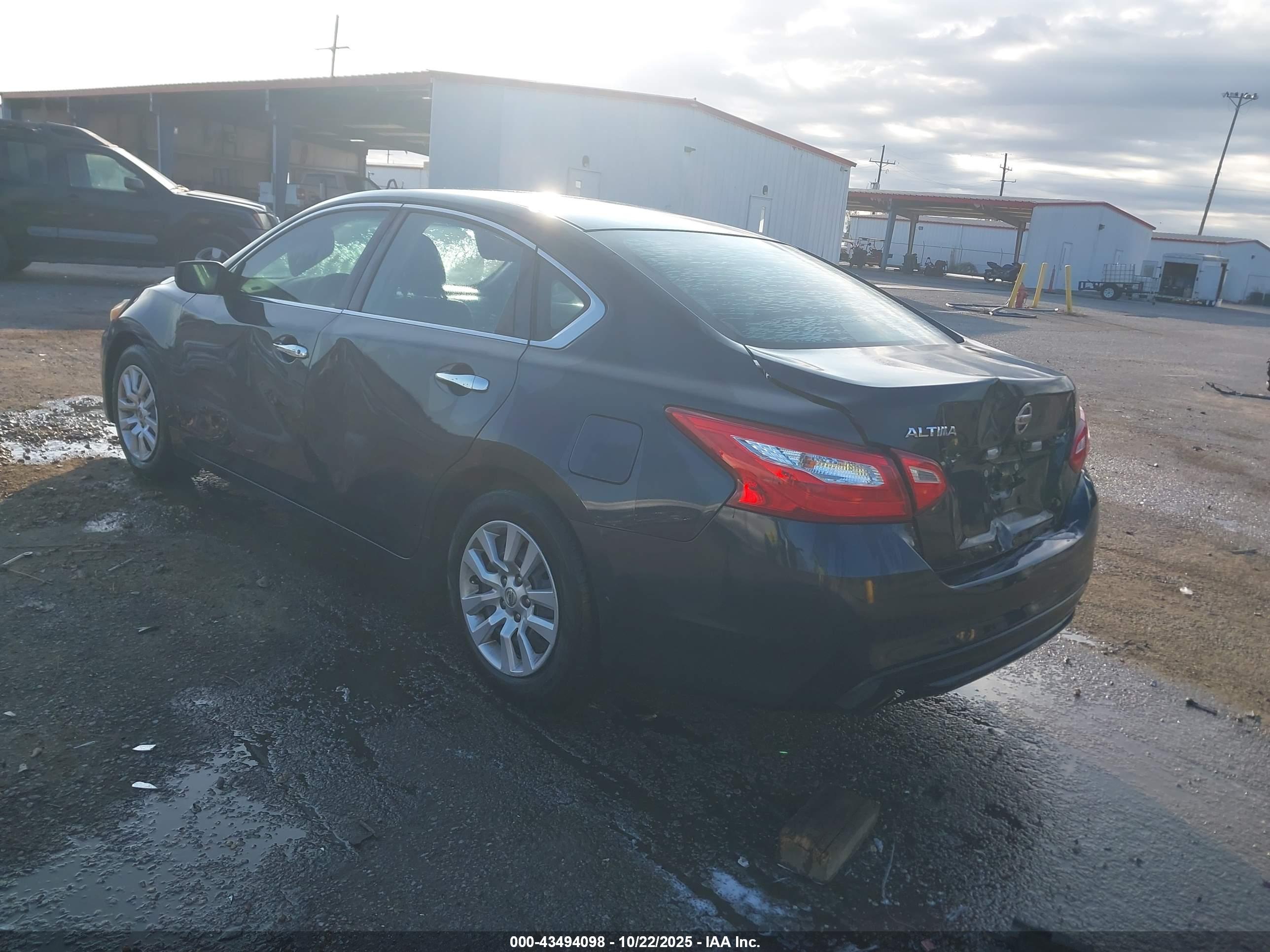 NISSAN ALTIMA image 3