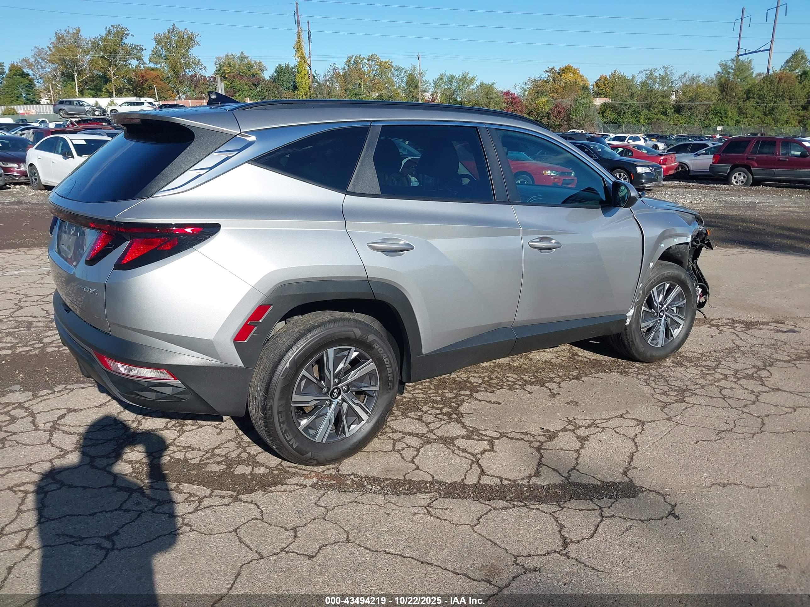 HYUNDAI TUCSON image 4