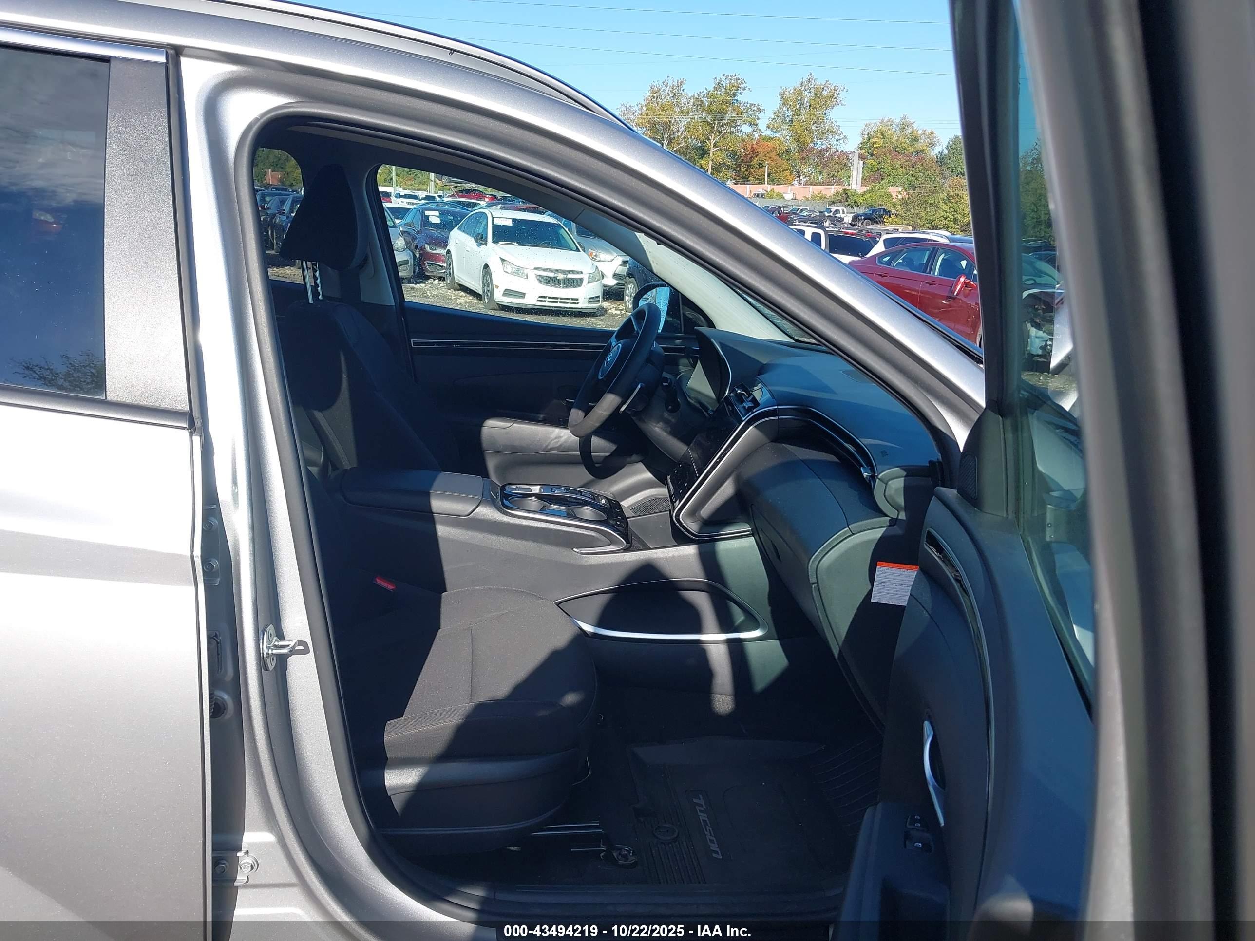 HYUNDAI TUCSON image 5
