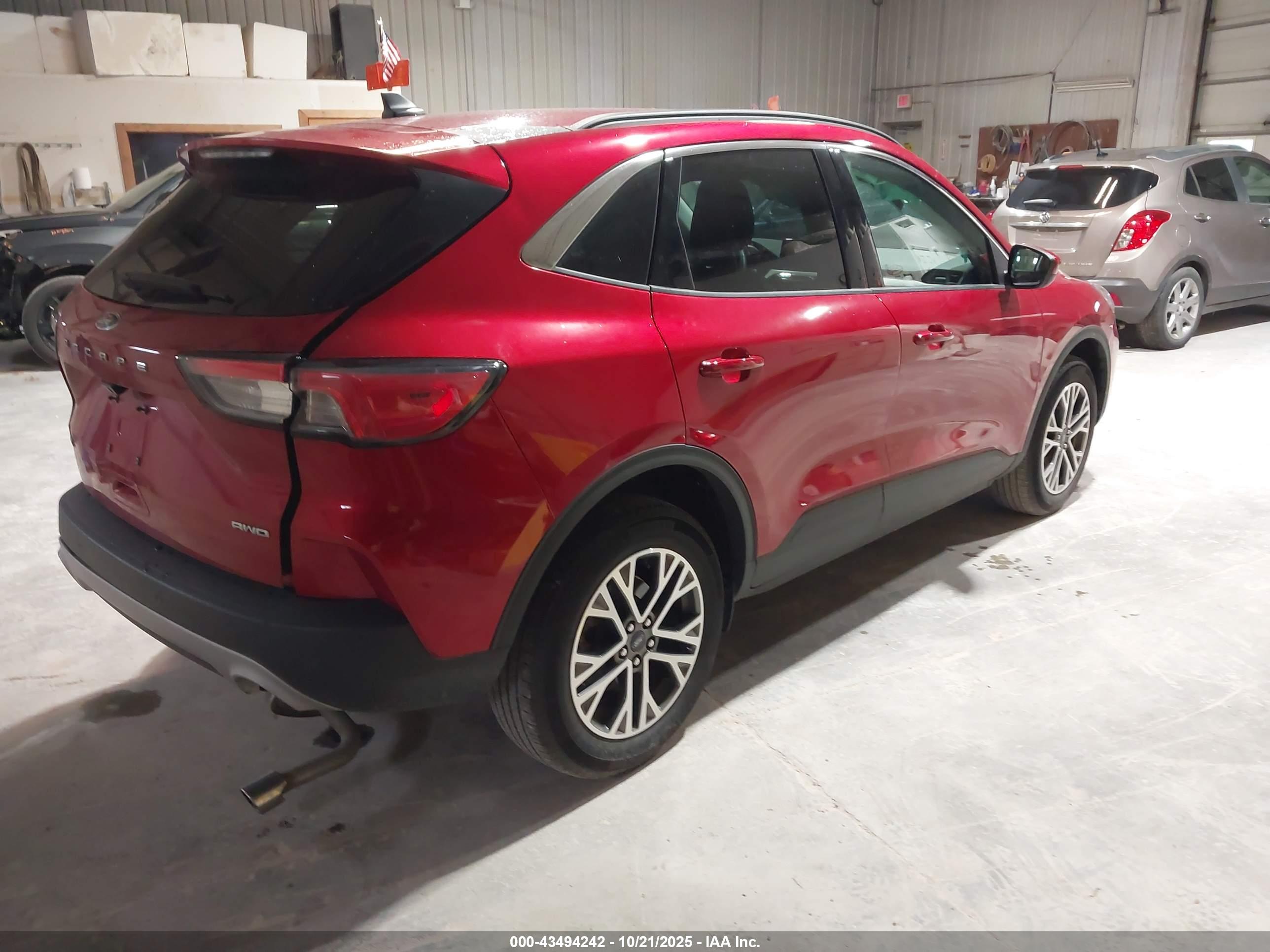 FORD ESCAPE image 4