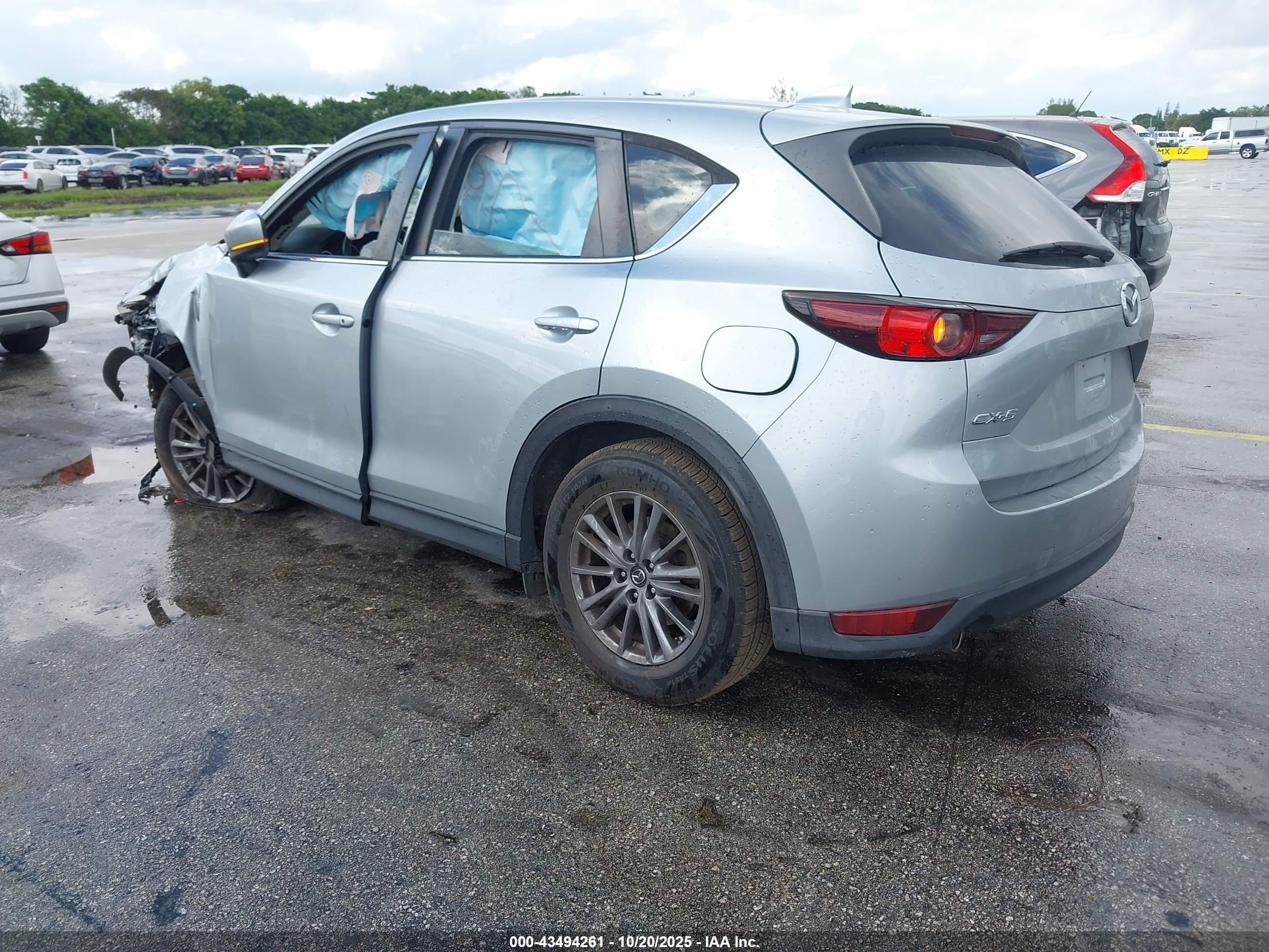 MAZDA CX-5 image 3