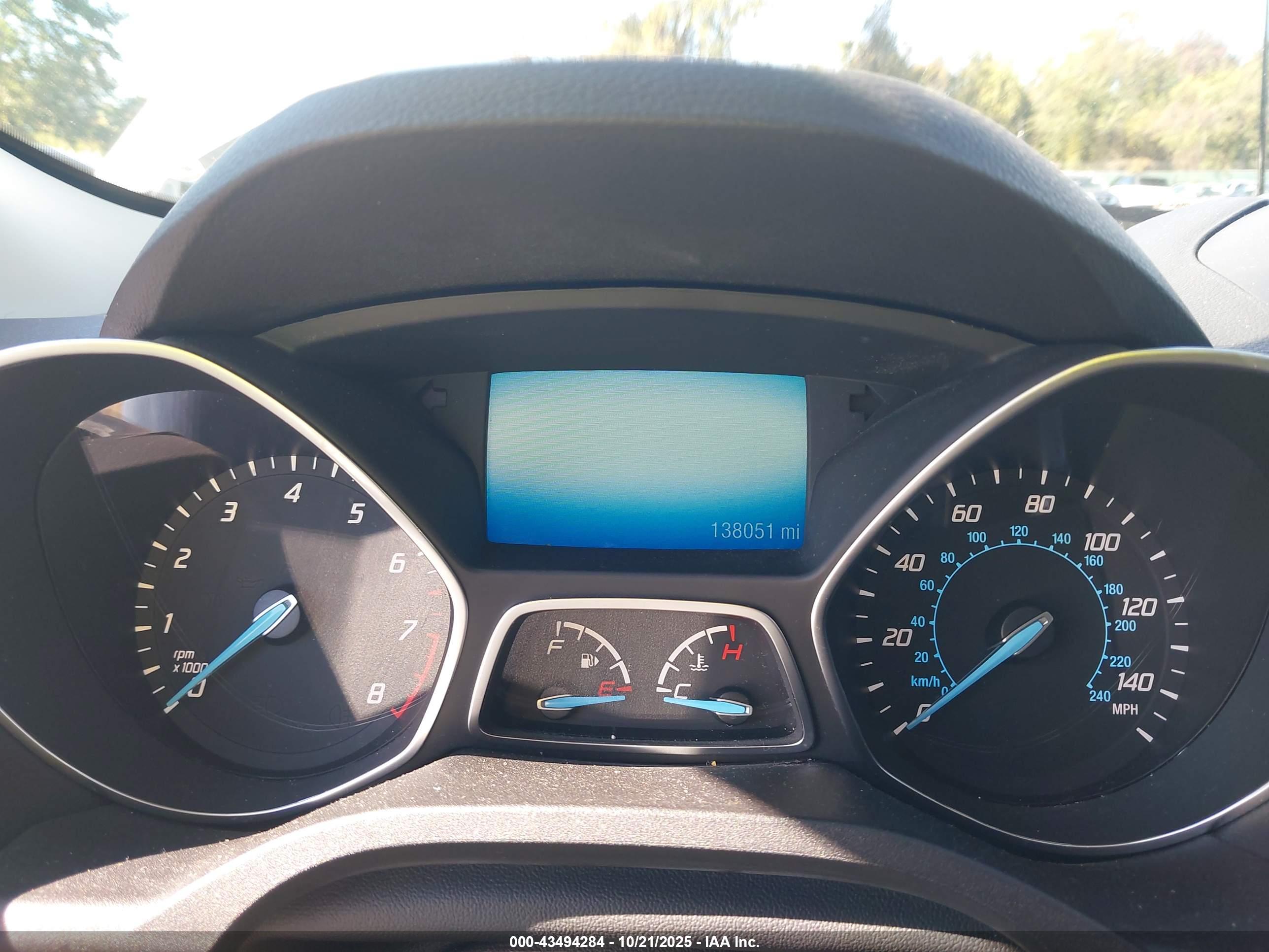 FORD ESCAPE image 7