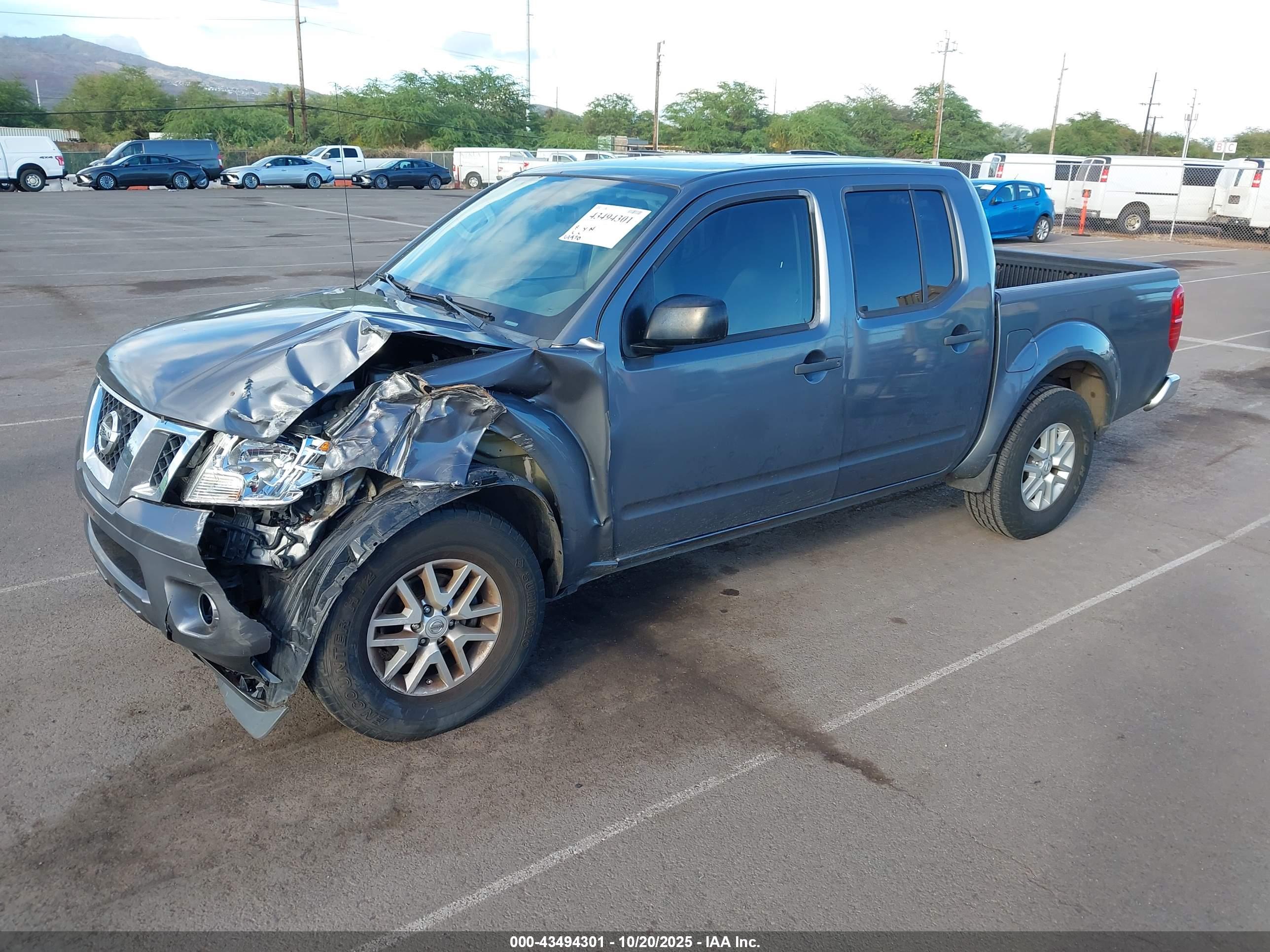 NISSAN FRONTIER image 2