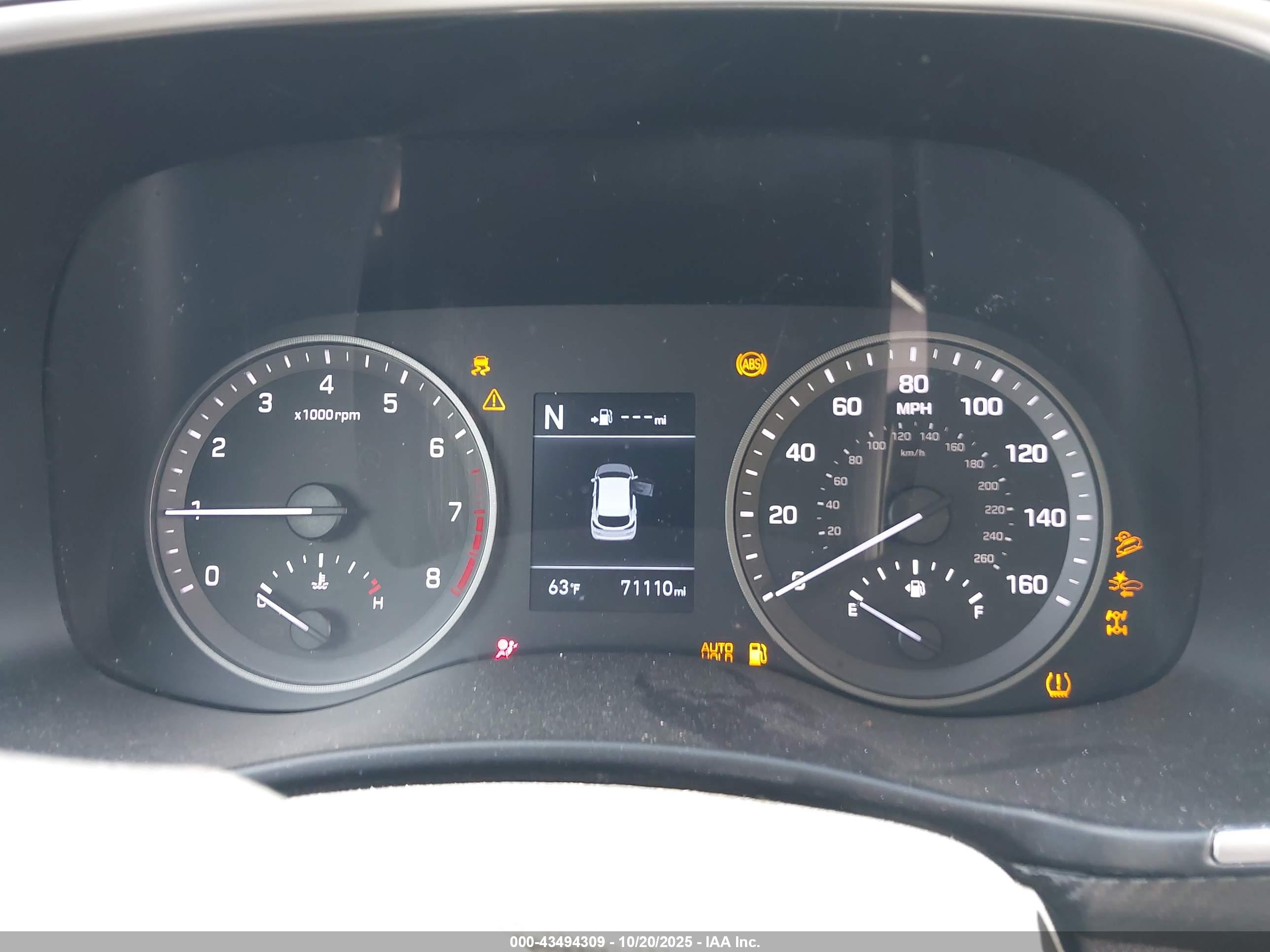 HYUNDAI TUCSON image 7