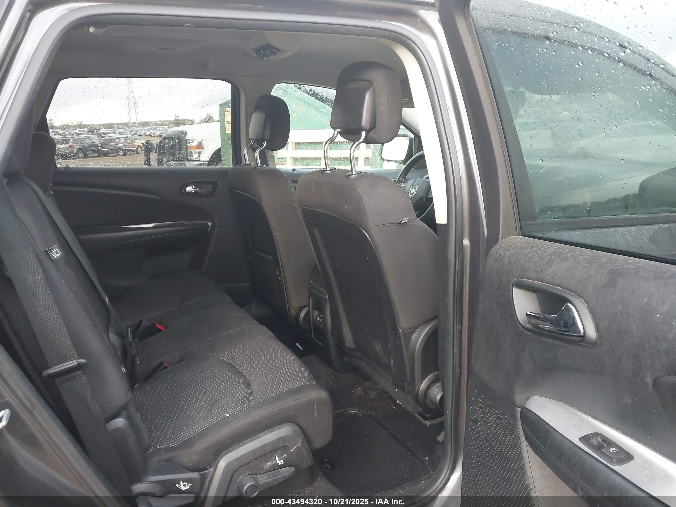 DODGE JOURNEY image 8