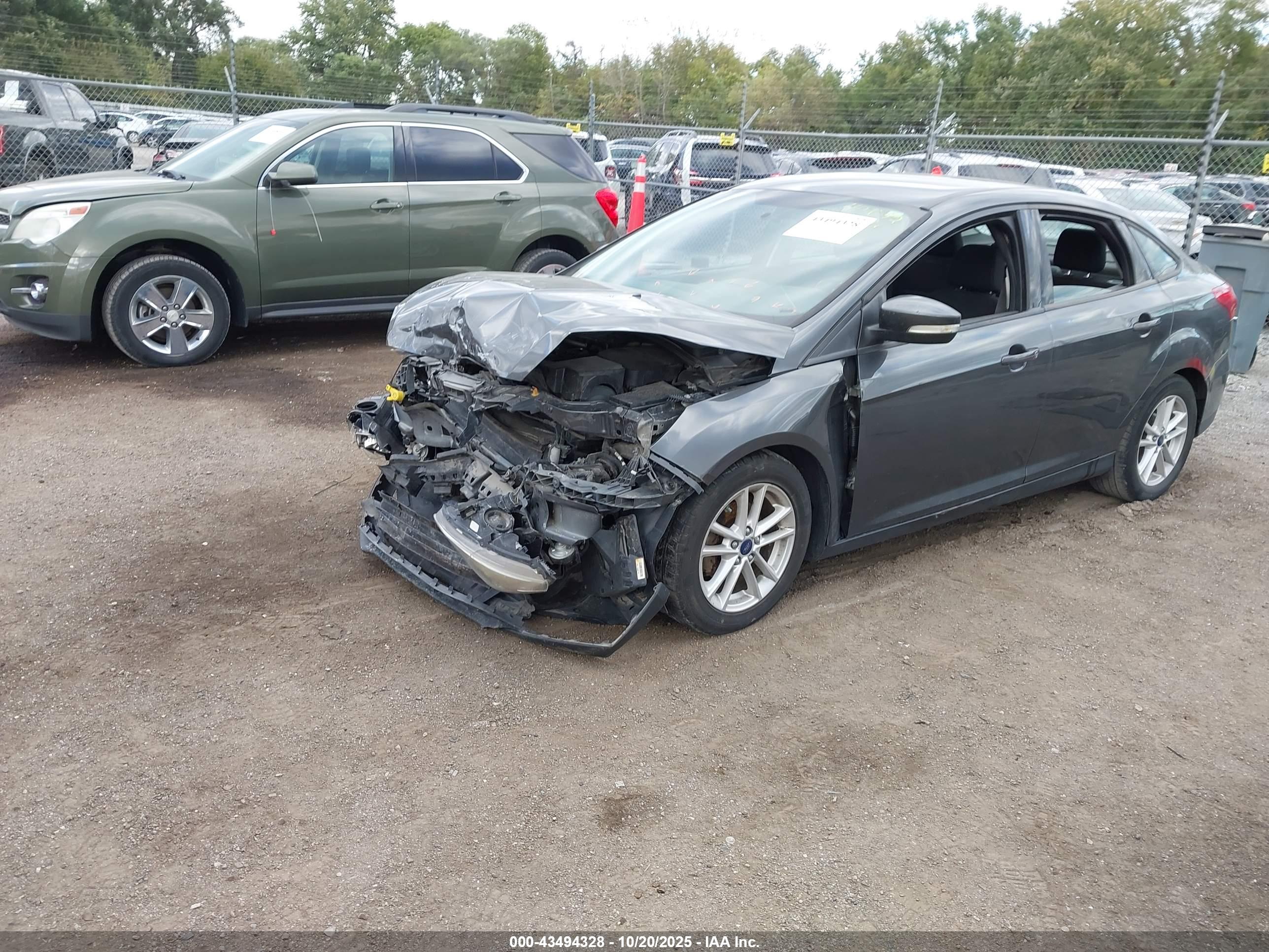 FORD FOCUS image 2