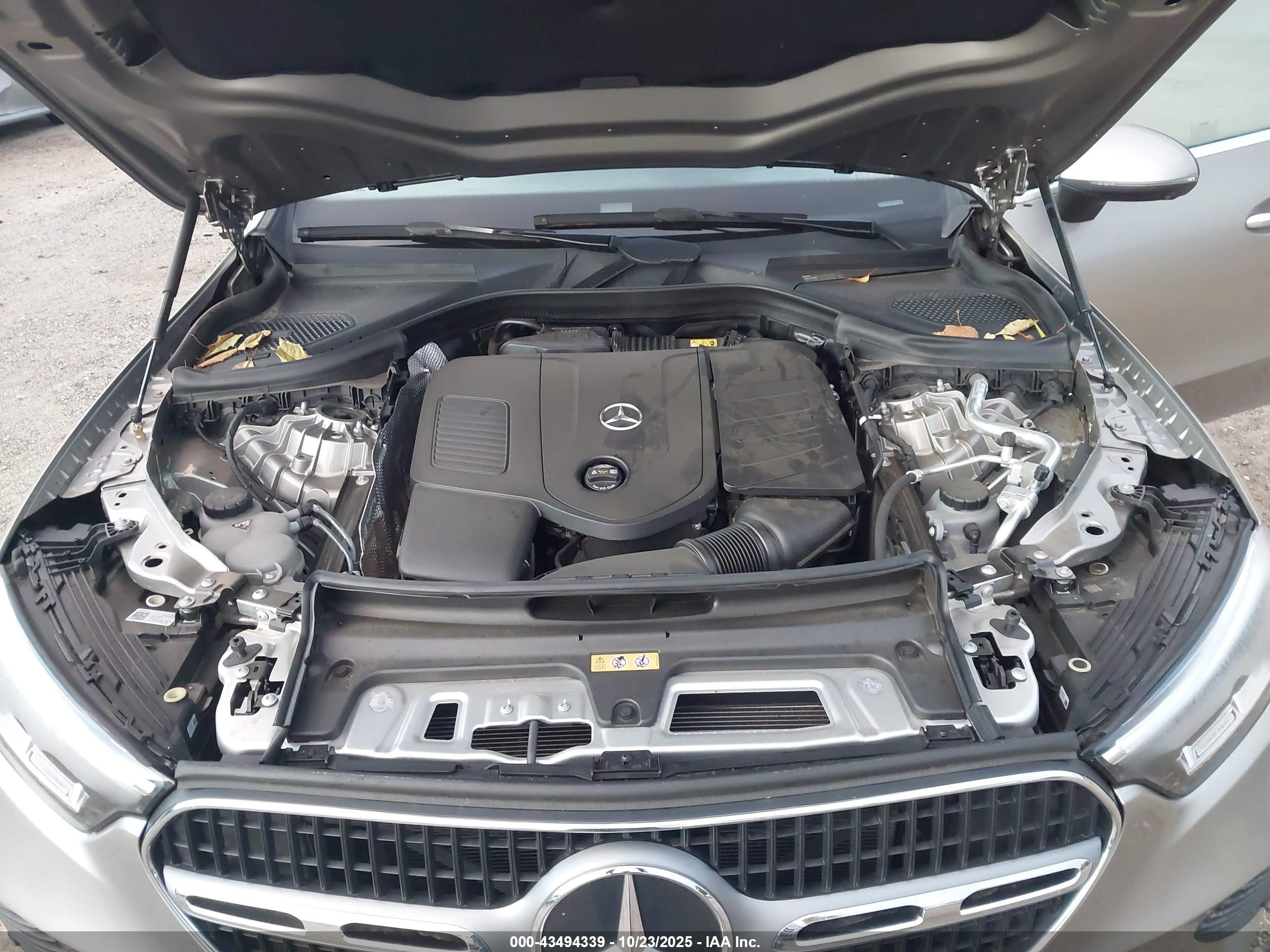 MERCEDES-BENZ GLC image 10