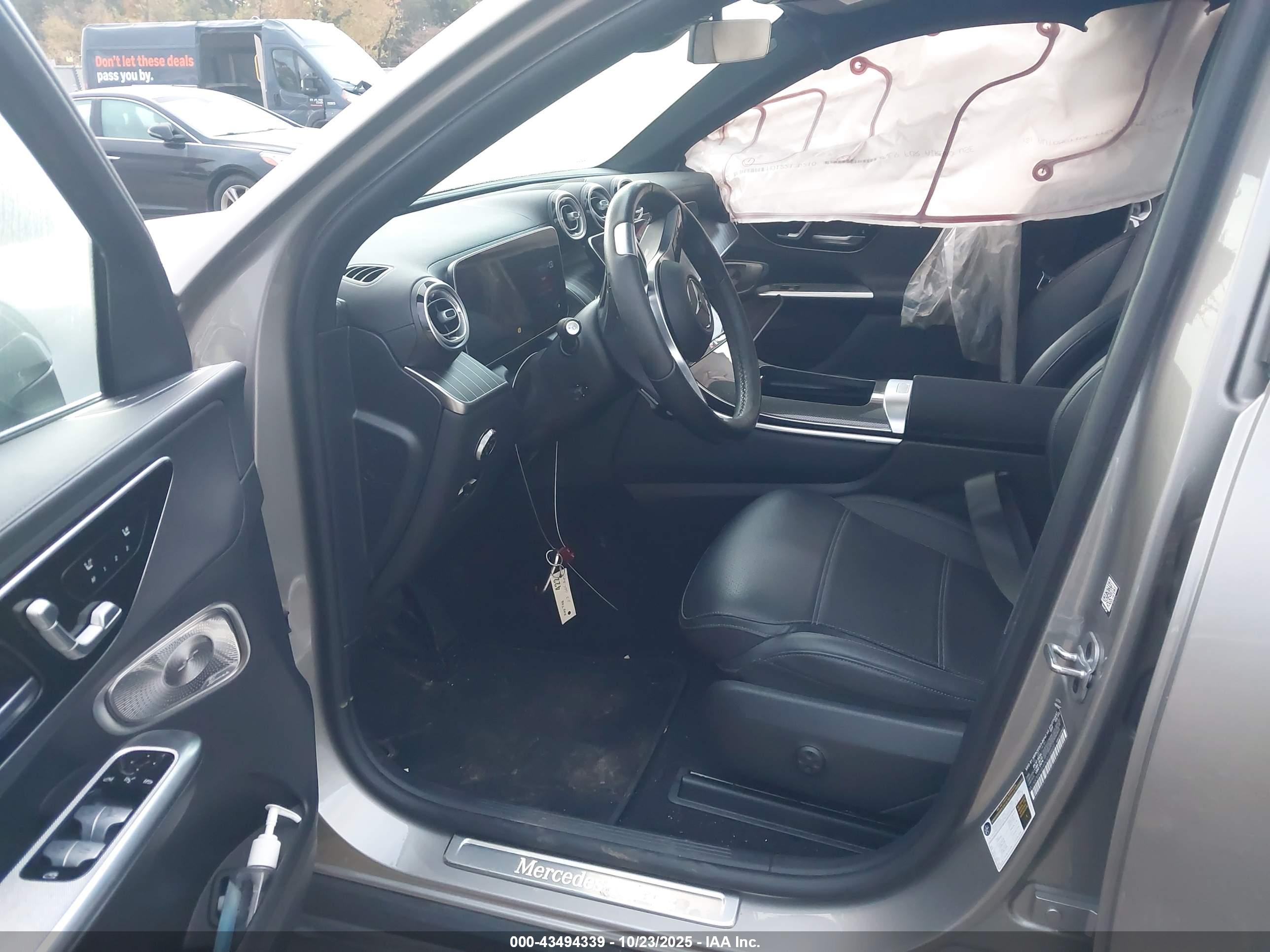 MERCEDES-BENZ GLC image 5