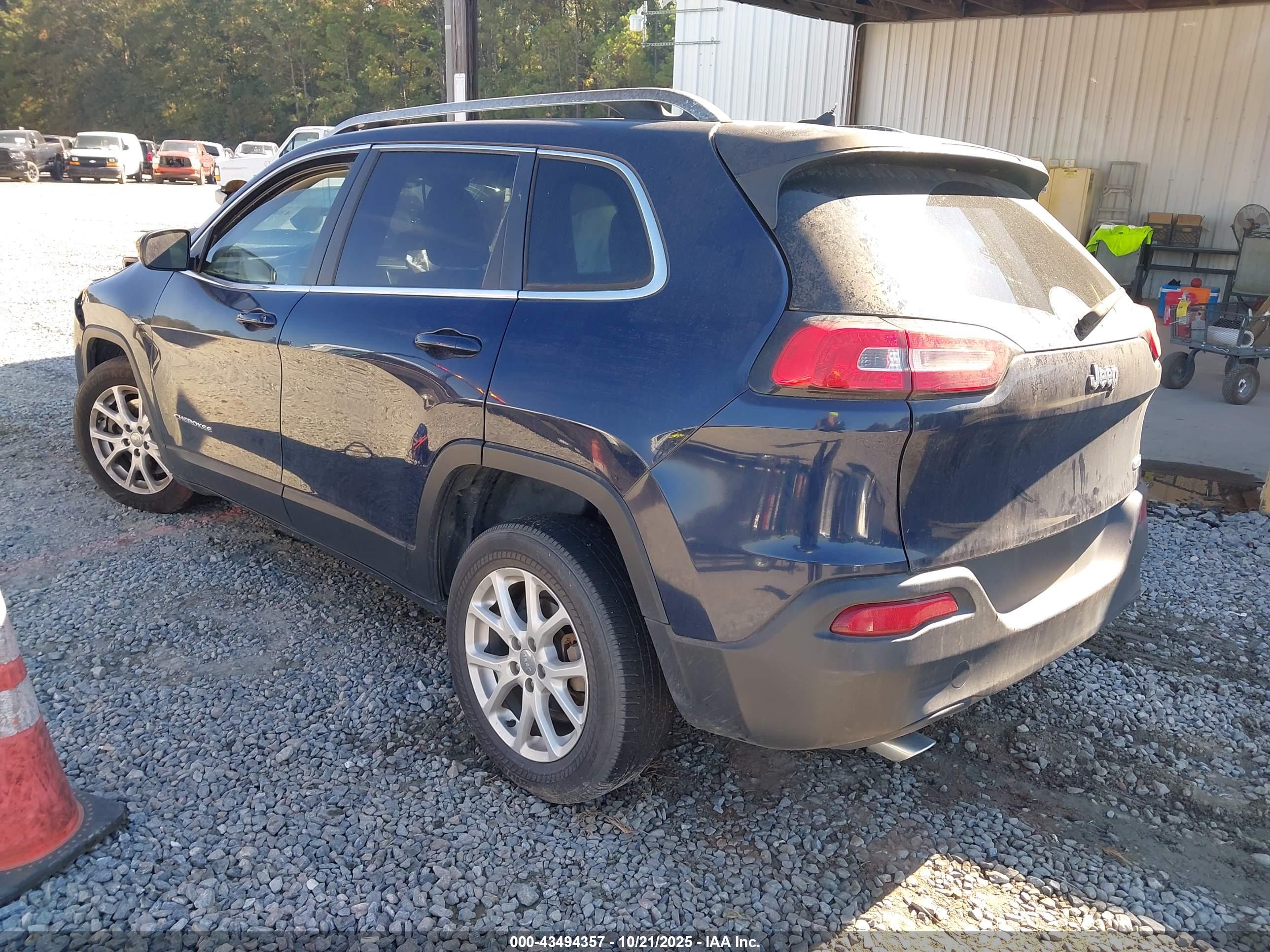JEEP CHEROKEE image 3