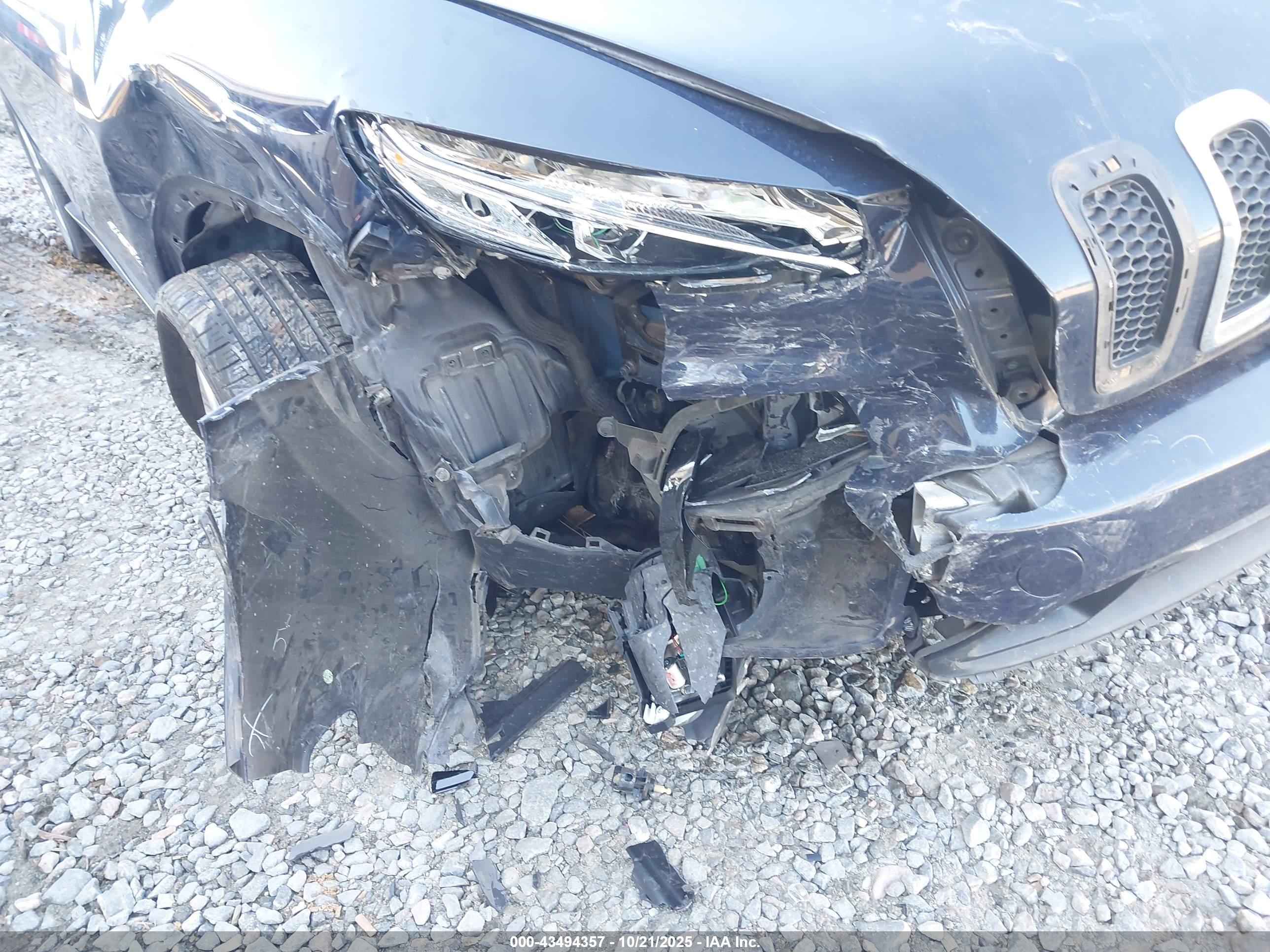 JEEP CHEROKEE image 6