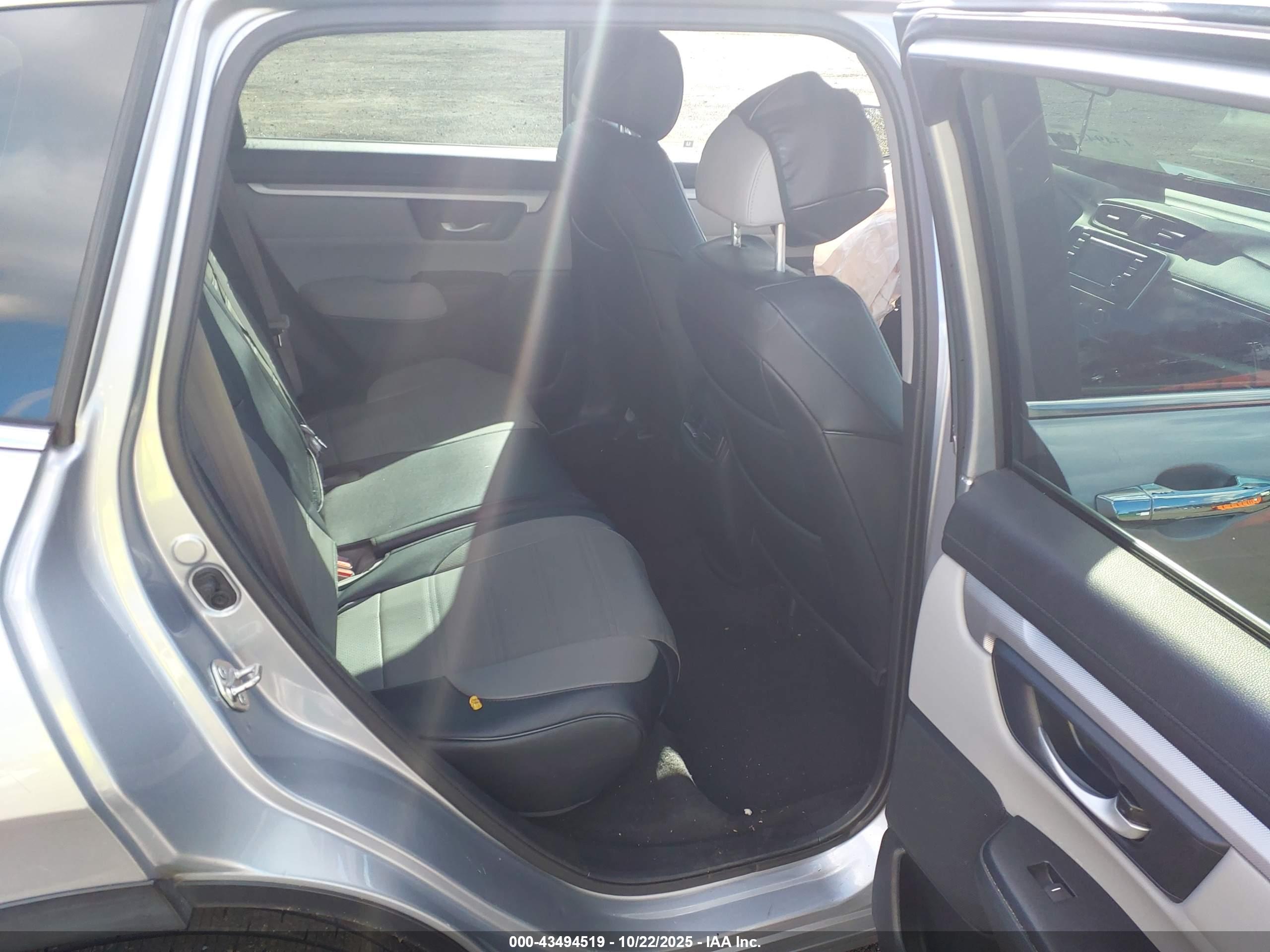 HONDA CR-V image 8