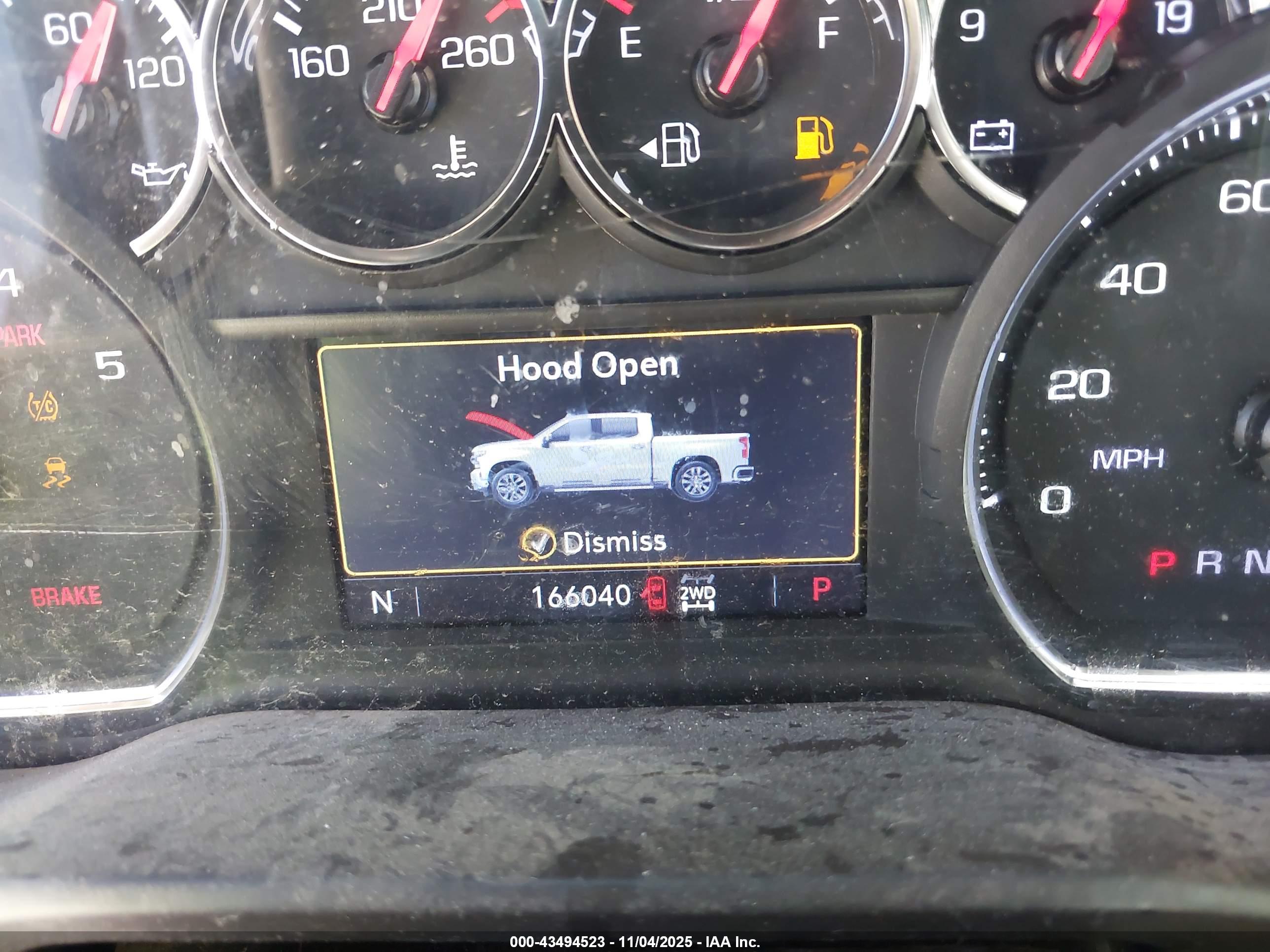 CHEVROLET SILVERADO image 6