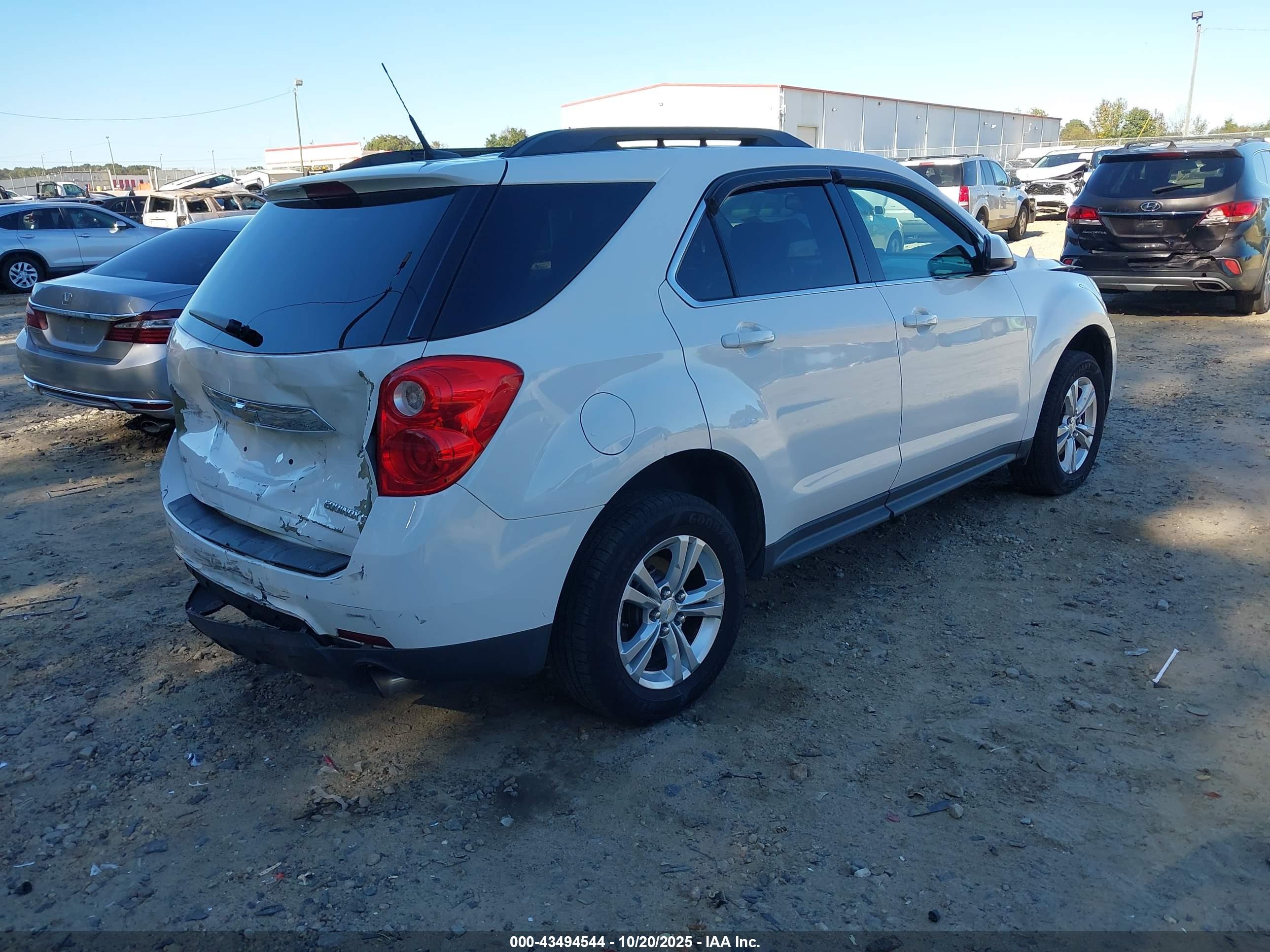 CHEVROLET EQUINOX image 4