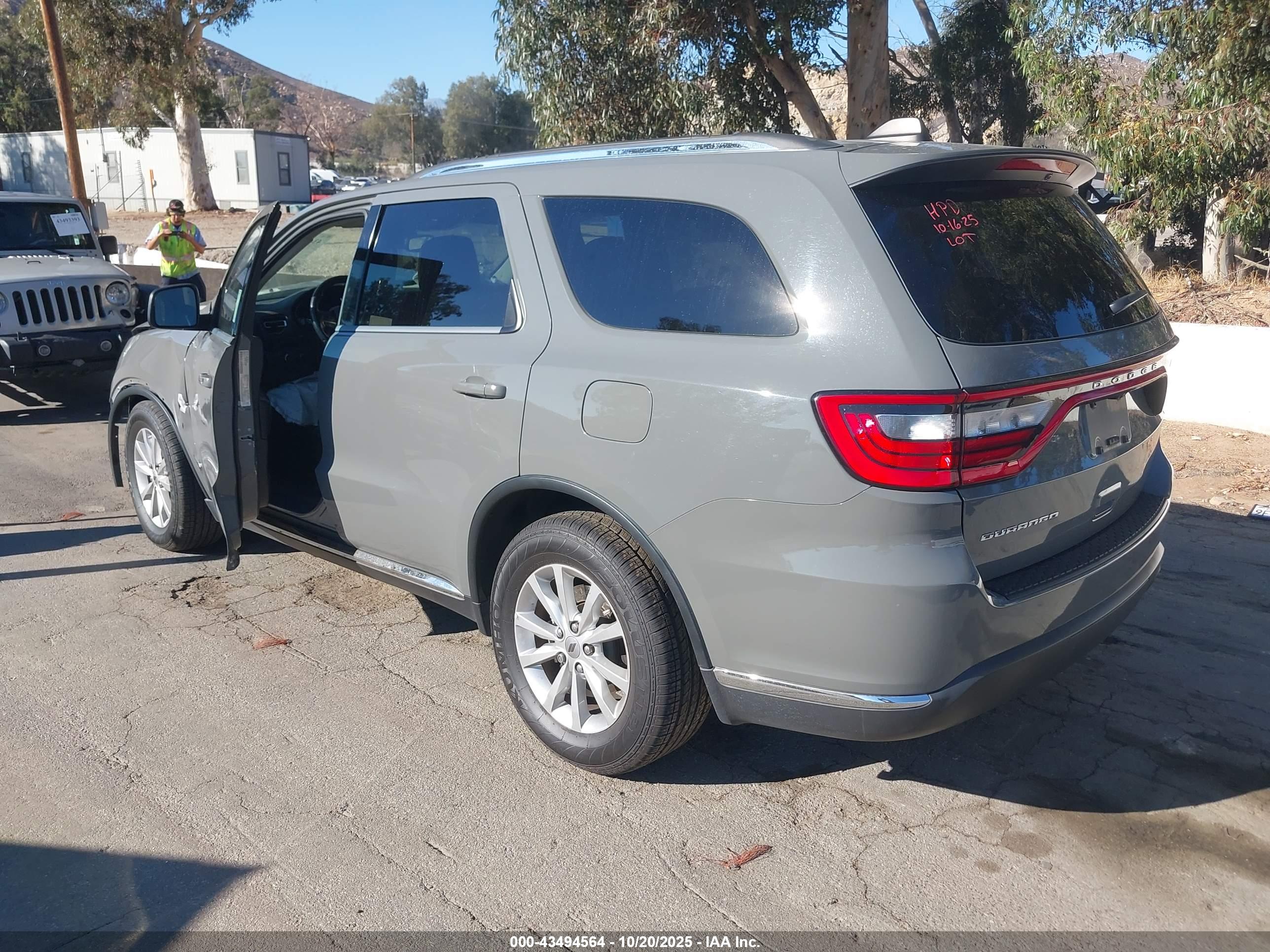 DODGE DURANGO image 3
