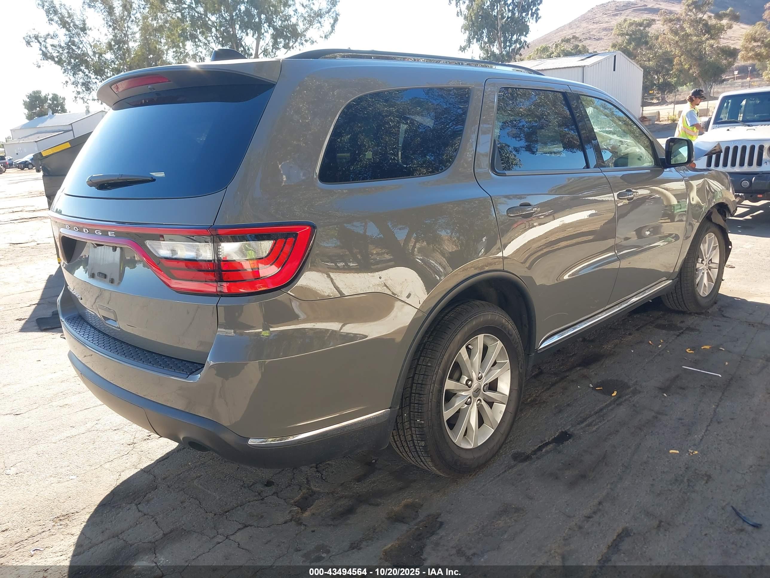 DODGE DURANGO image 4