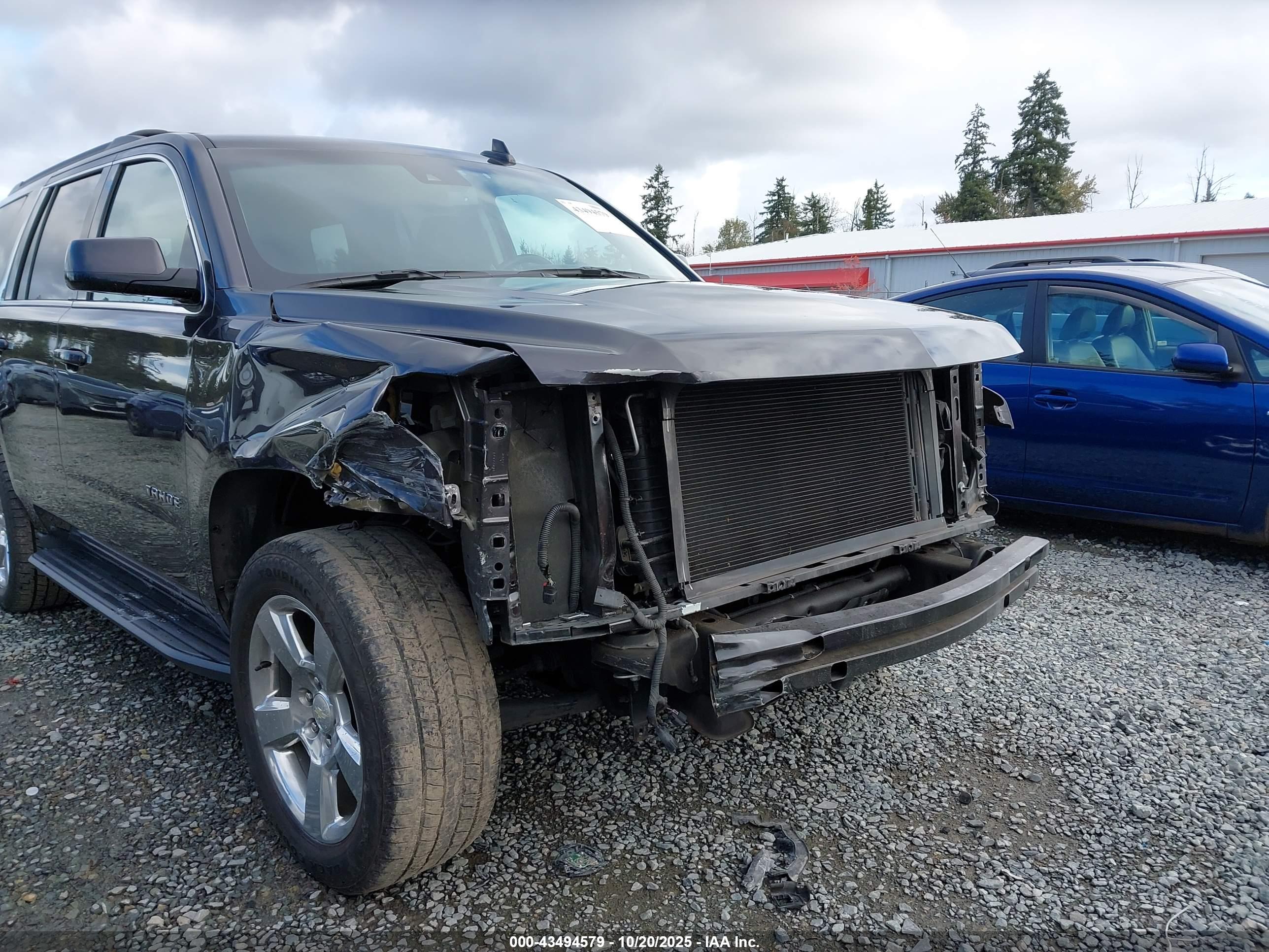 CHEVROLET TAHOE image 6