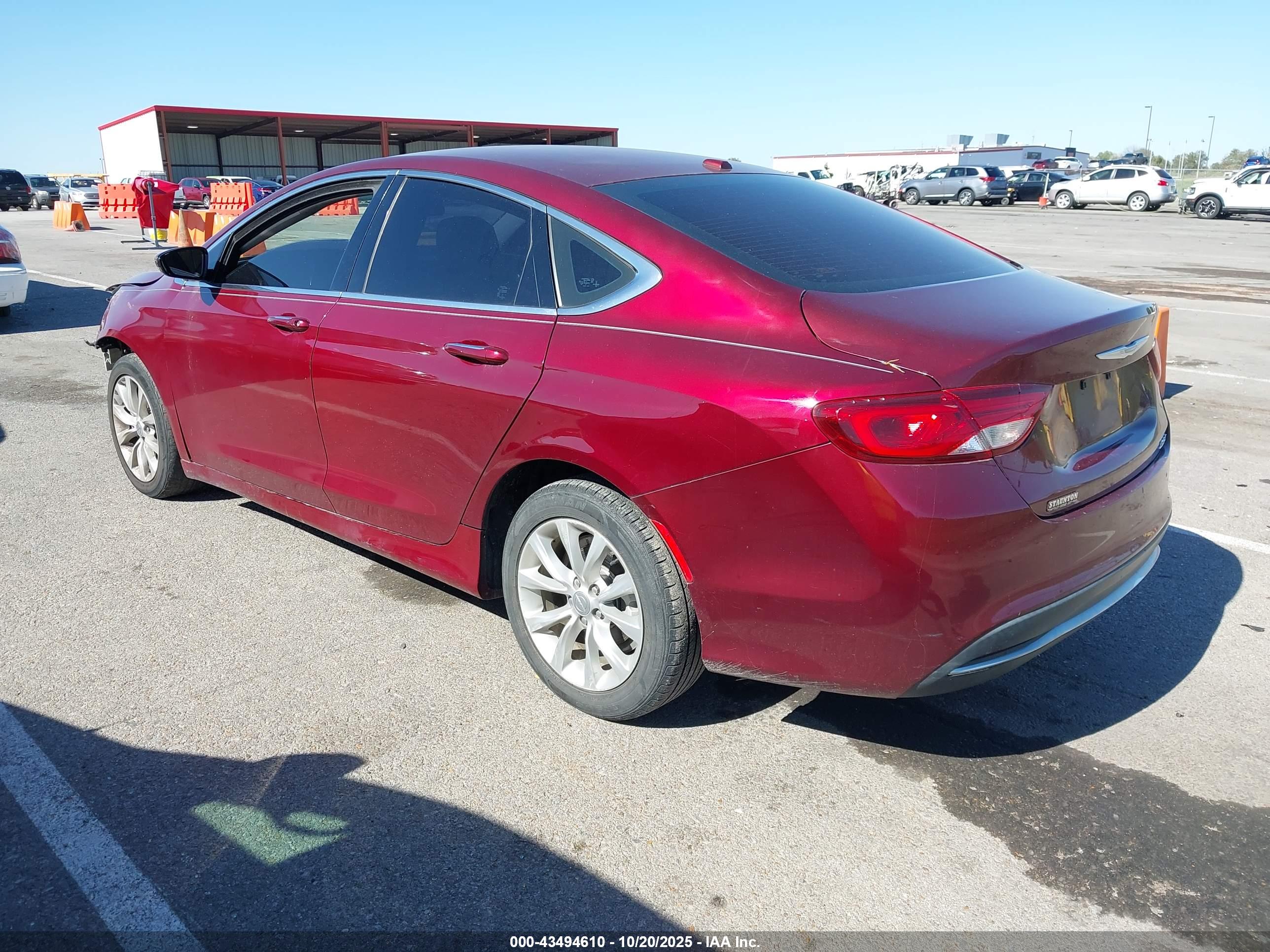 CHRYSLER 200 image 3