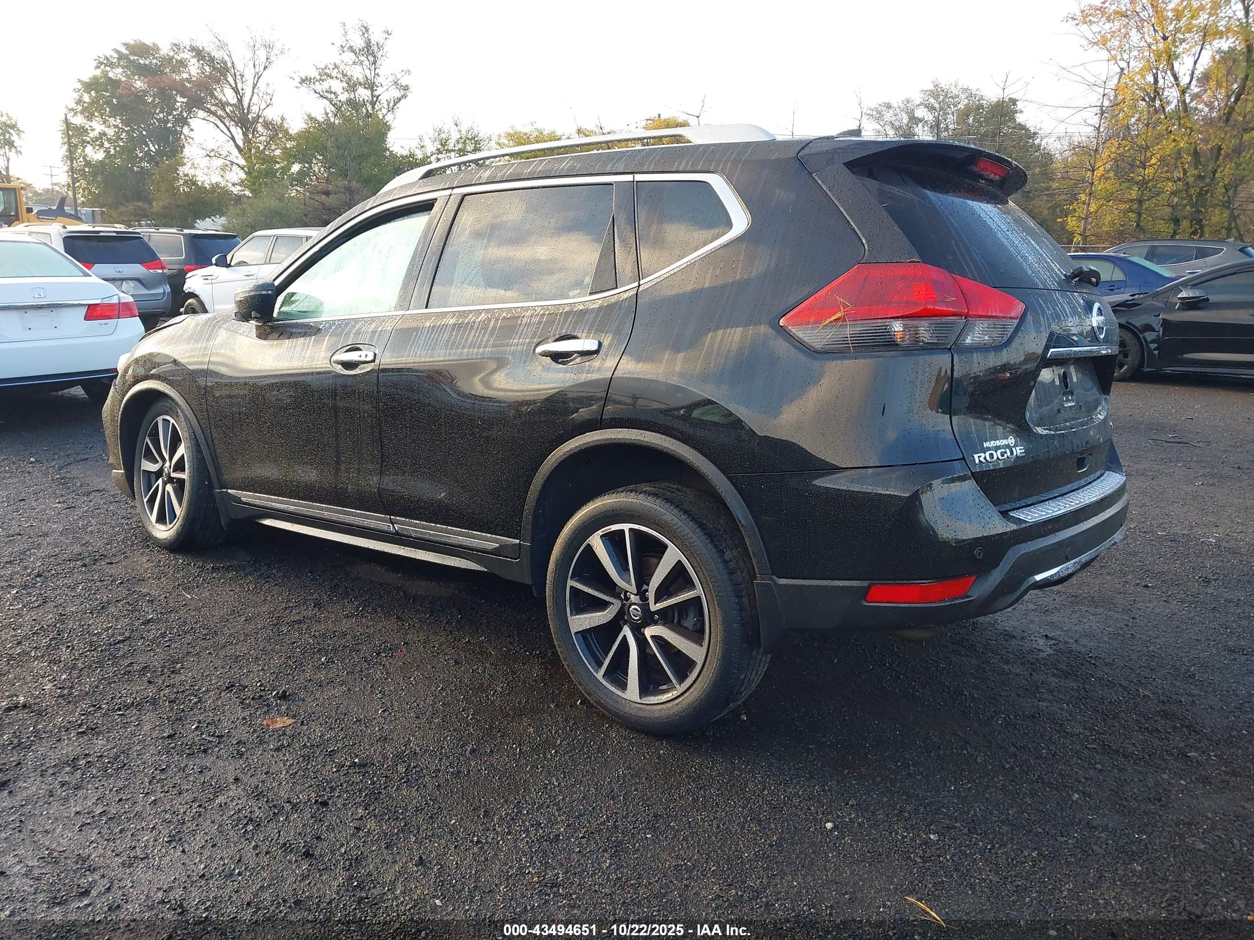 NISSAN ROGUE image 3