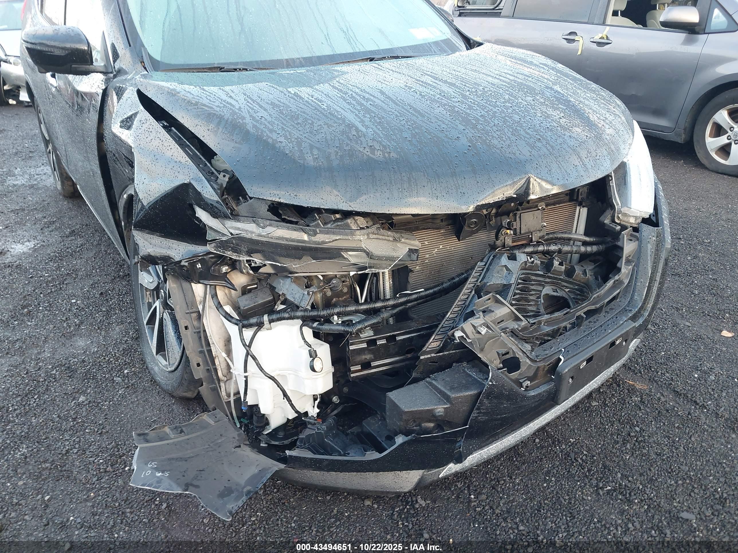 NISSAN ROGUE image 6