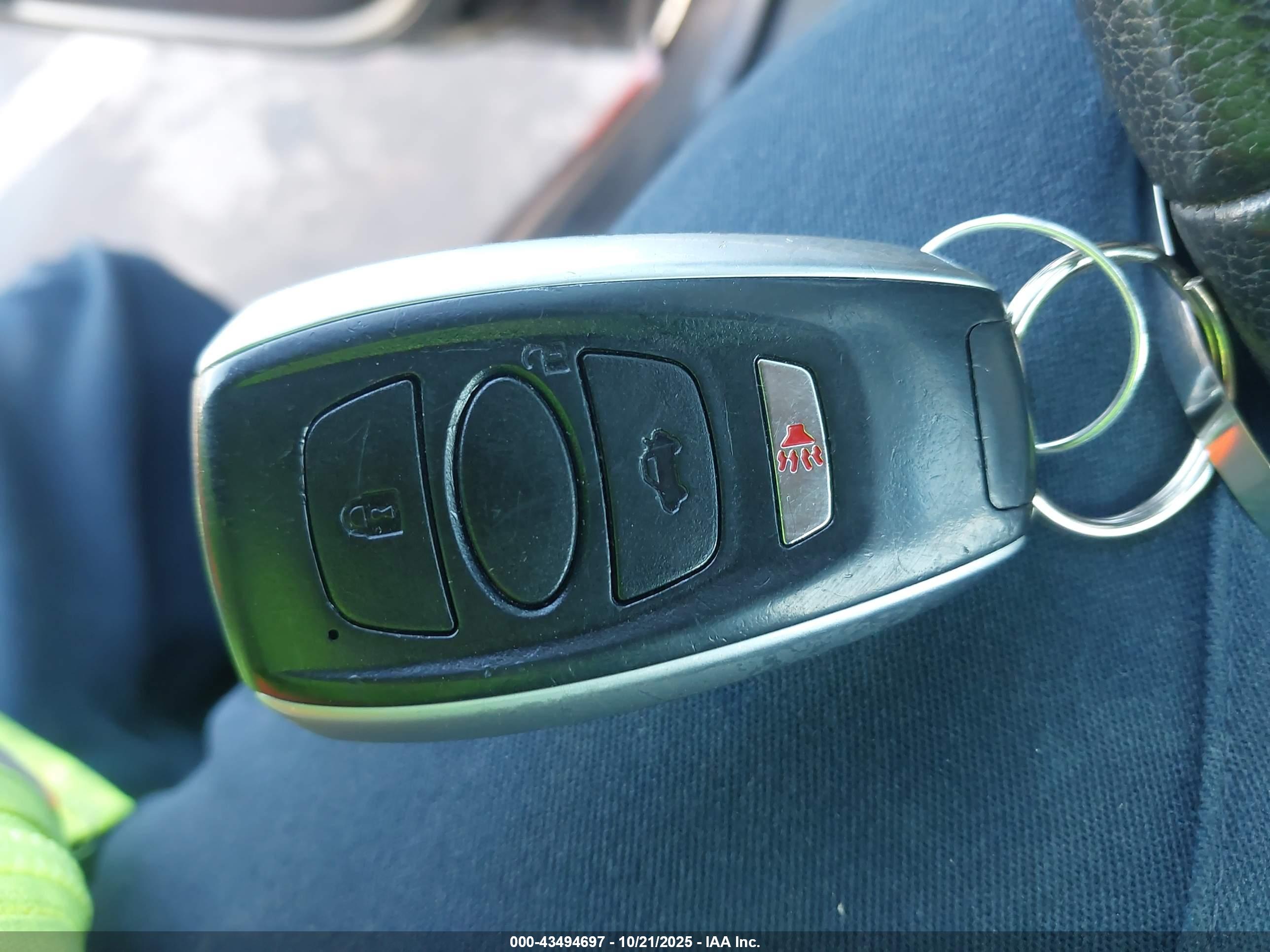 SUBARU OUTBACK image 11