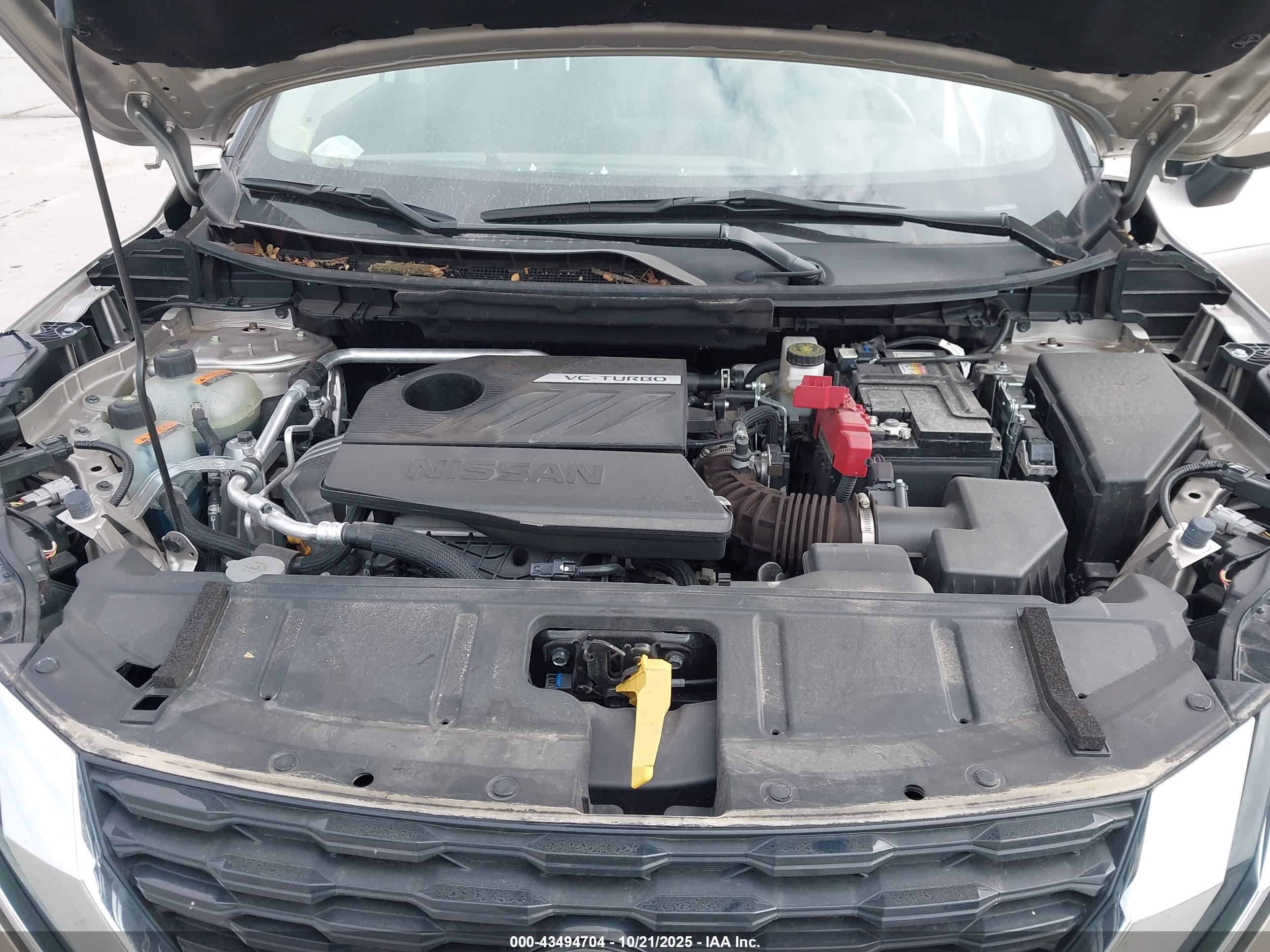 NISSAN ROGUE image 10
