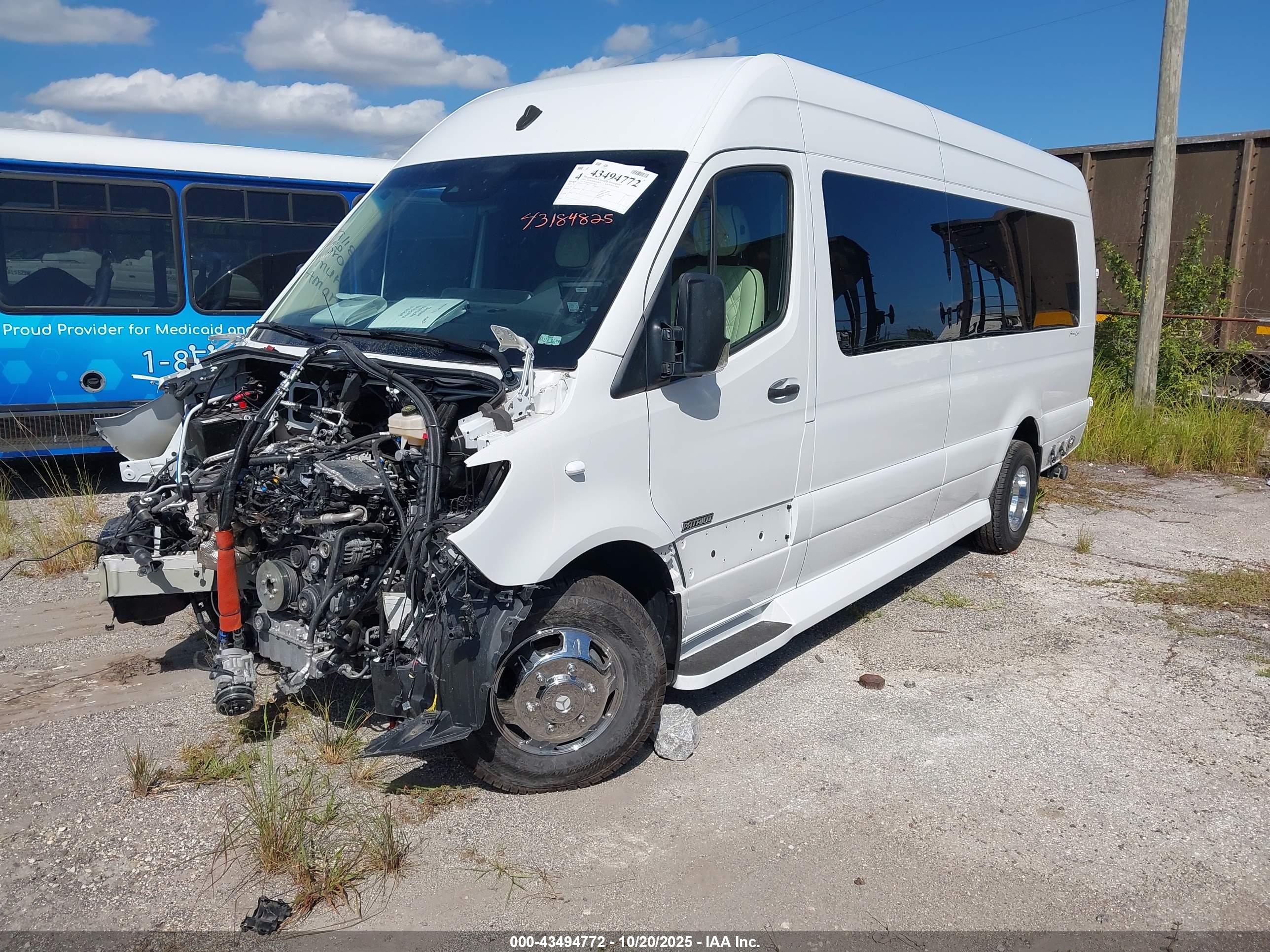MERCEDES-BENZ SPRINTER image 2