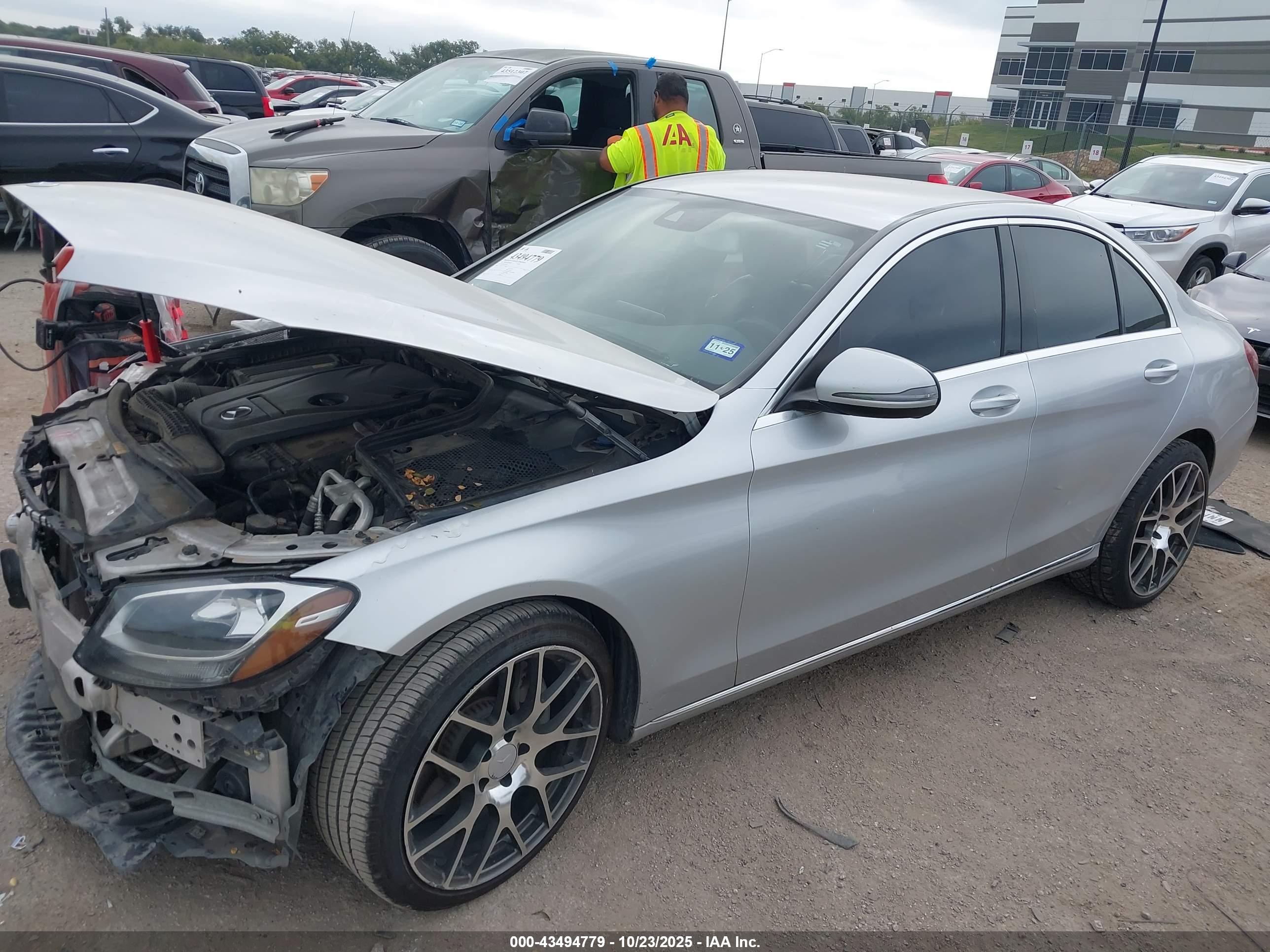 MERCEDES-BENZ C image 2