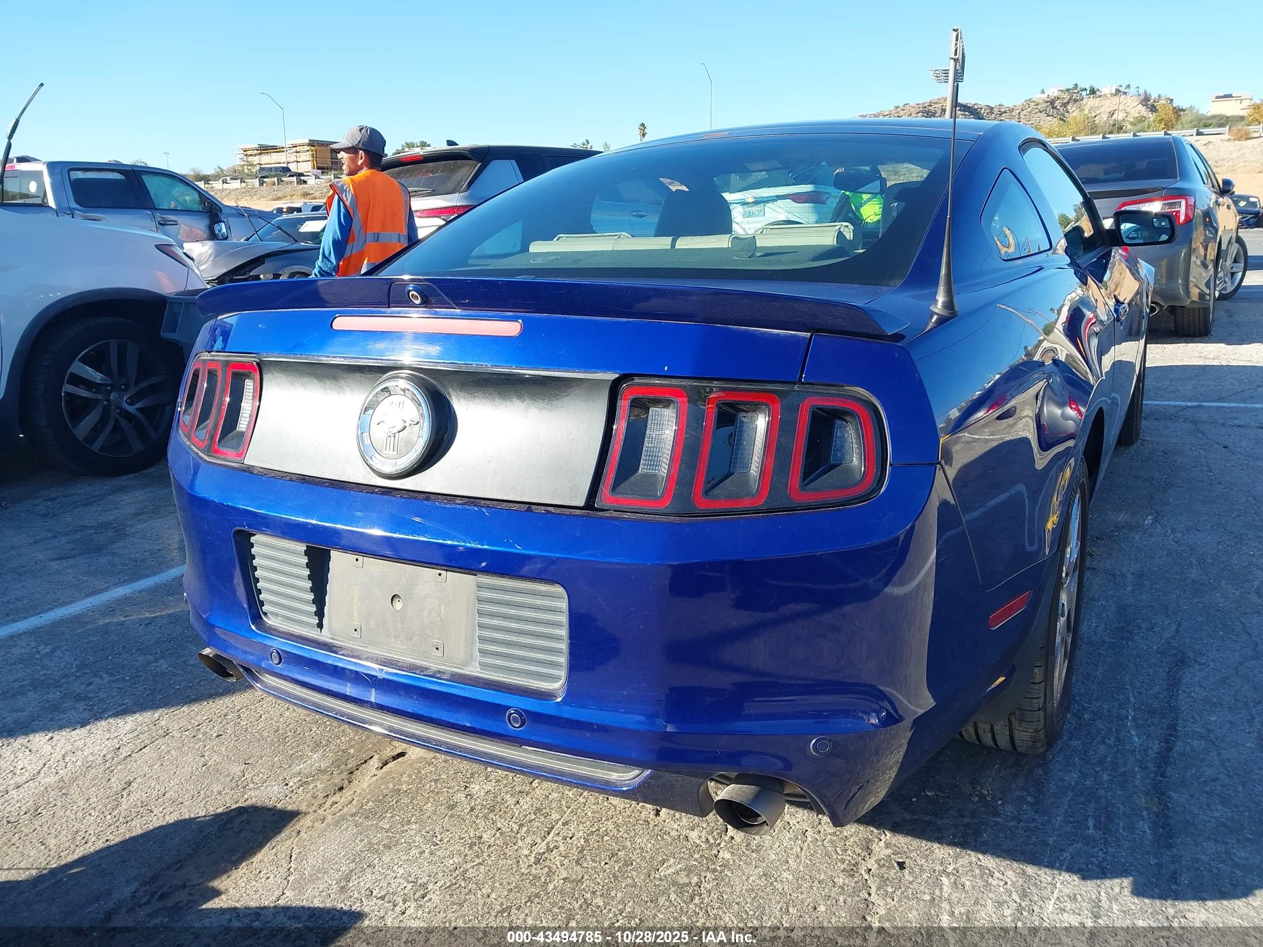 FORD MUSTANG image 4
