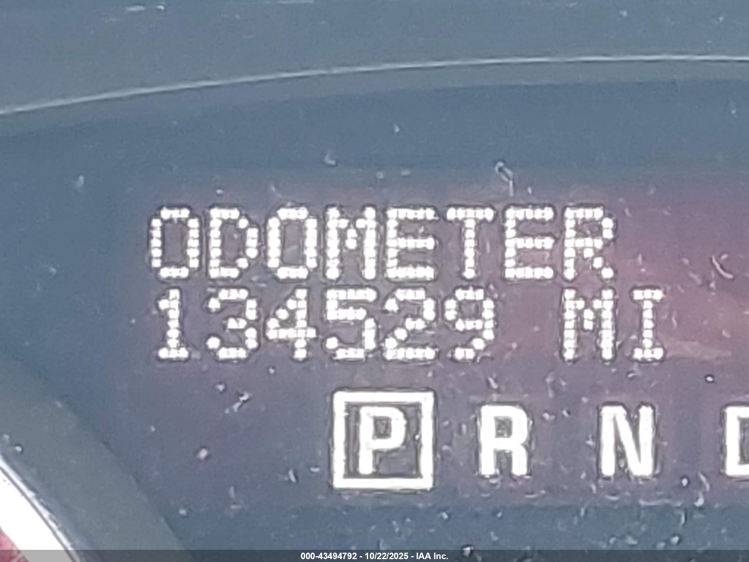 GMC ACADIA image 7